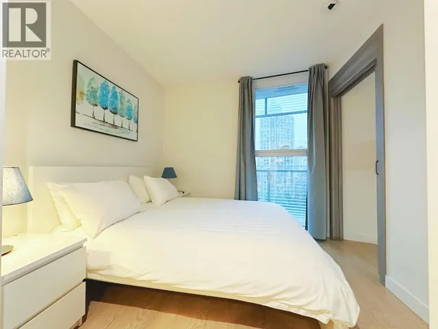 1505 - 89 NELSON STREET, Vancouver 4