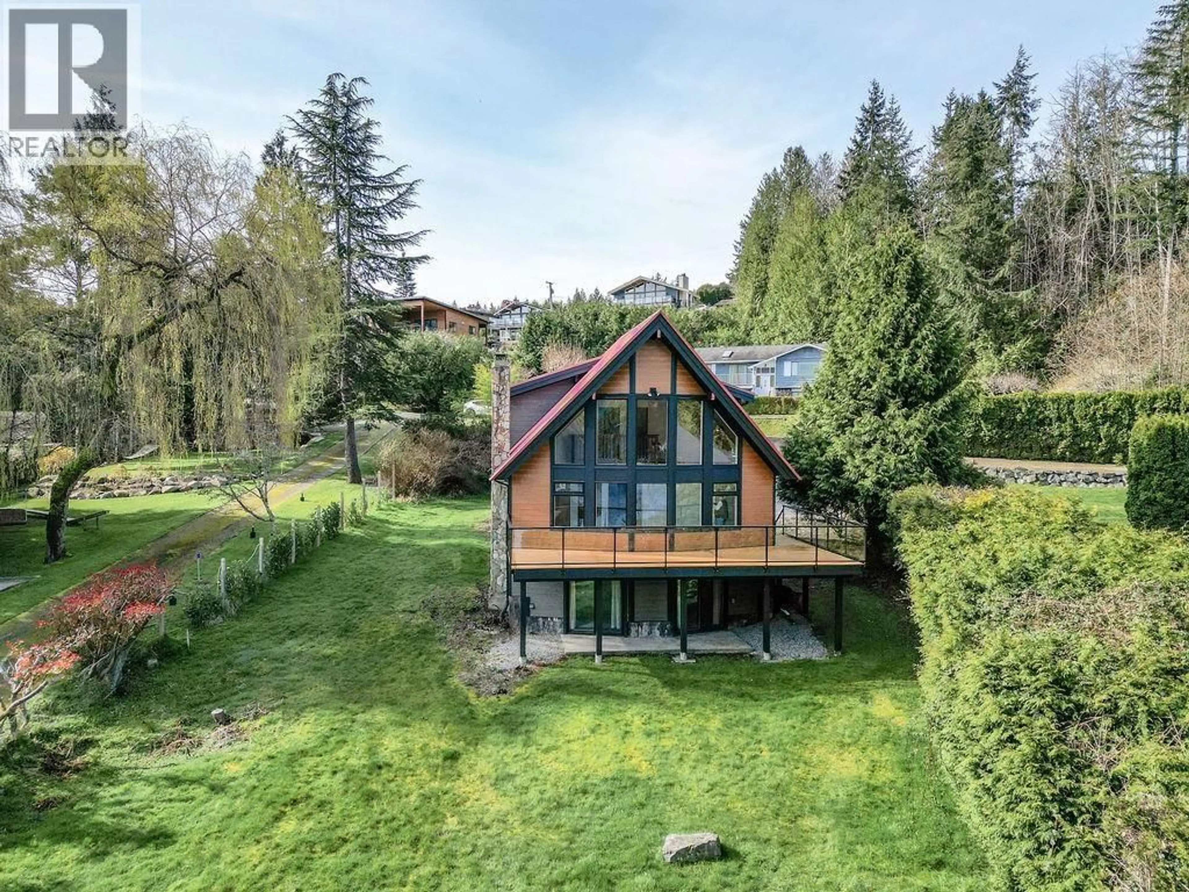 A pic from outside/outdoor area/front of a property/back of a property/a pic from drone, unknown for 6176 GALE AVENUE, Sechelt British Columbia V7Z0L5