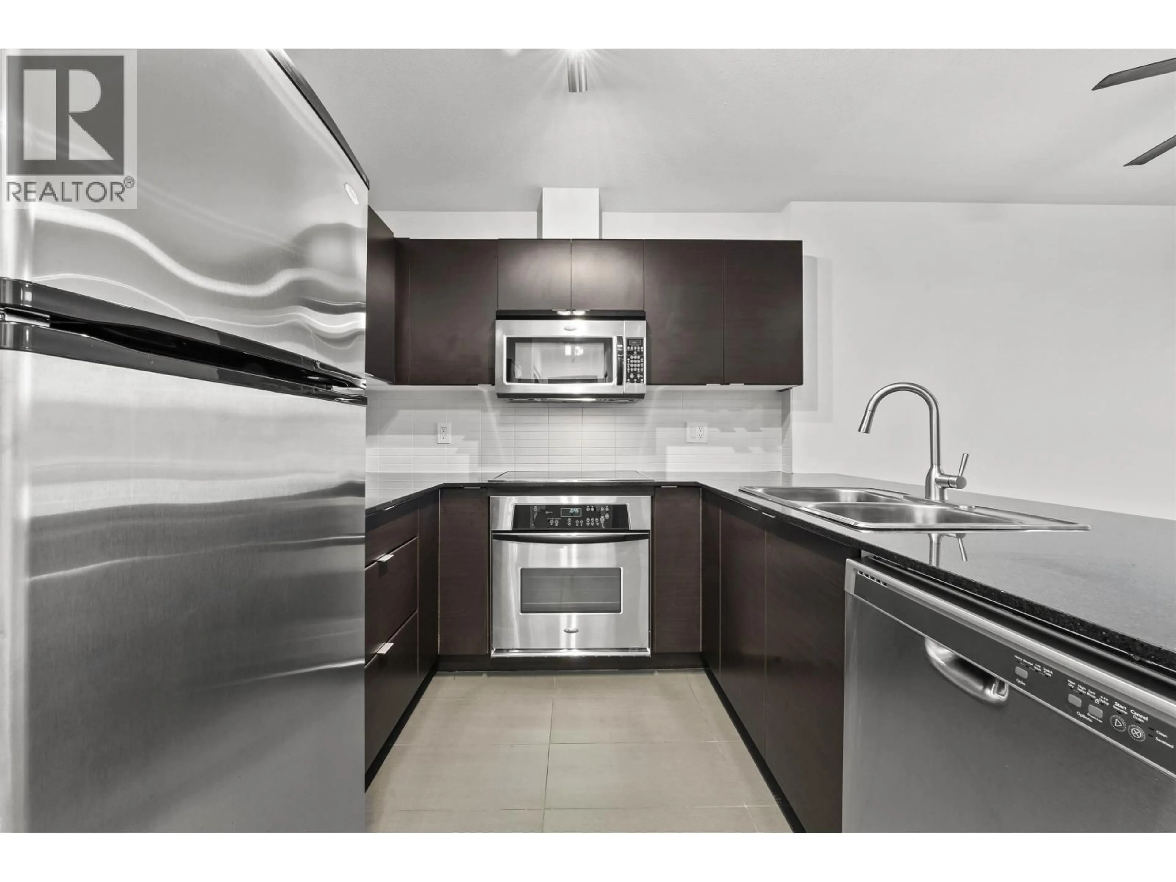 Standard kitchen, ceramic/tile floor for 903 - 4182 DAWSON STREET, Burnaby British Columbia V5C0A2