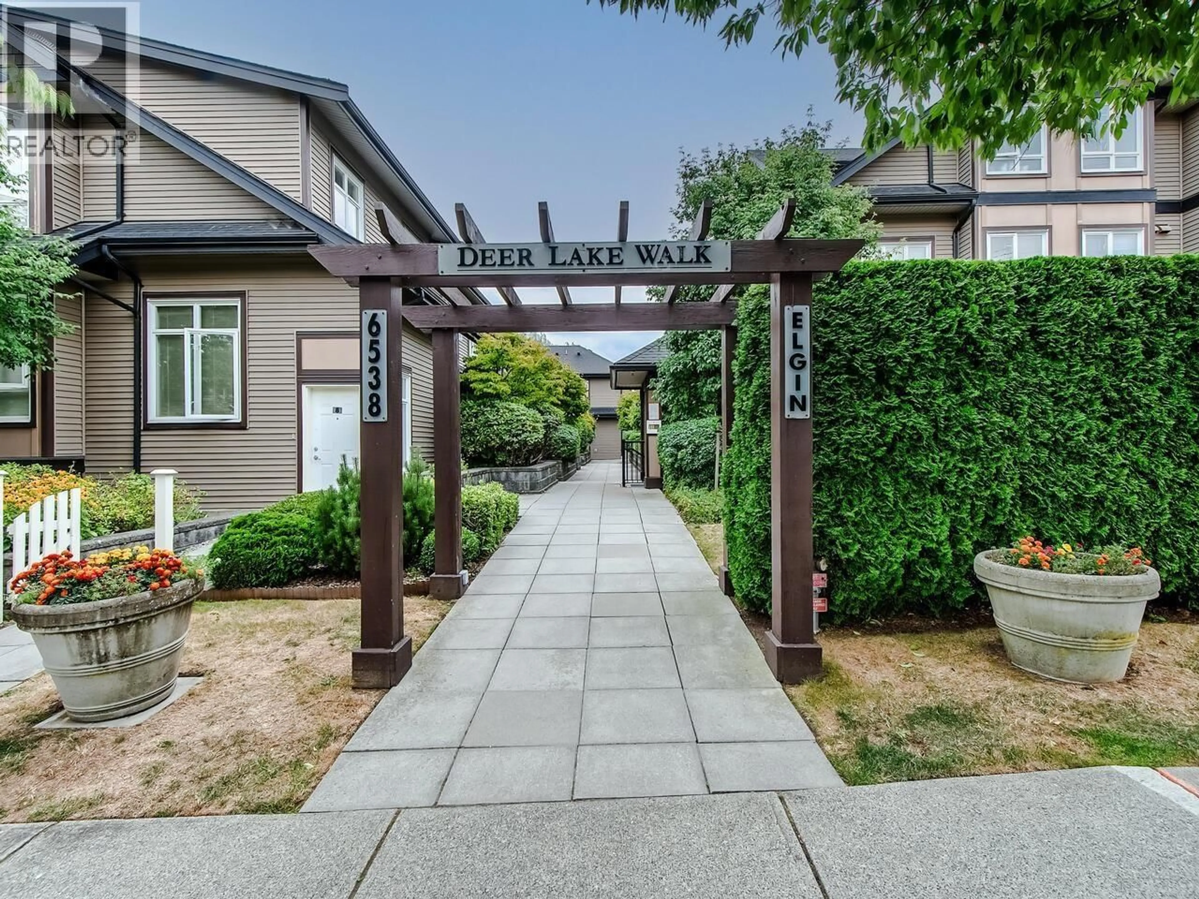 Patio, street for 23 - 6538 ELGIN AVENUE, Burnaby British Columbia V5H3S6