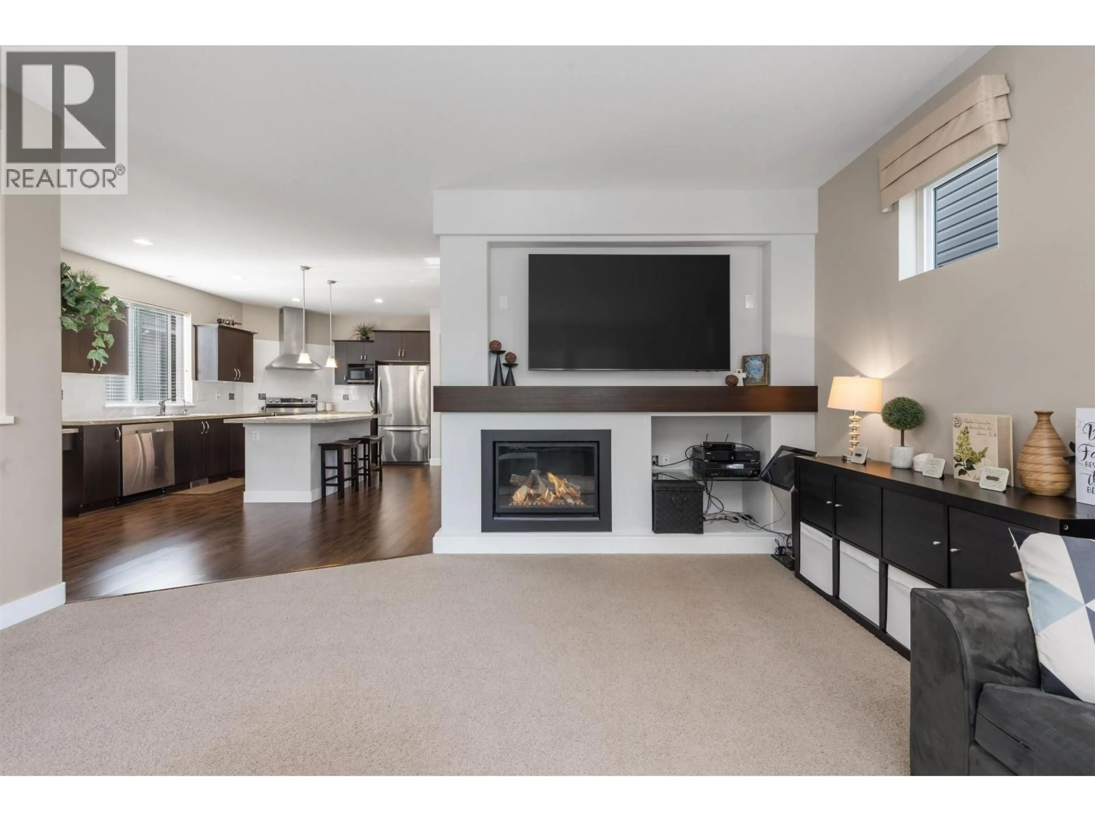 Open concept kitchen, unknown for 3382 DARWIN AVENUE, Coquitlam British Columbia V3B0C9