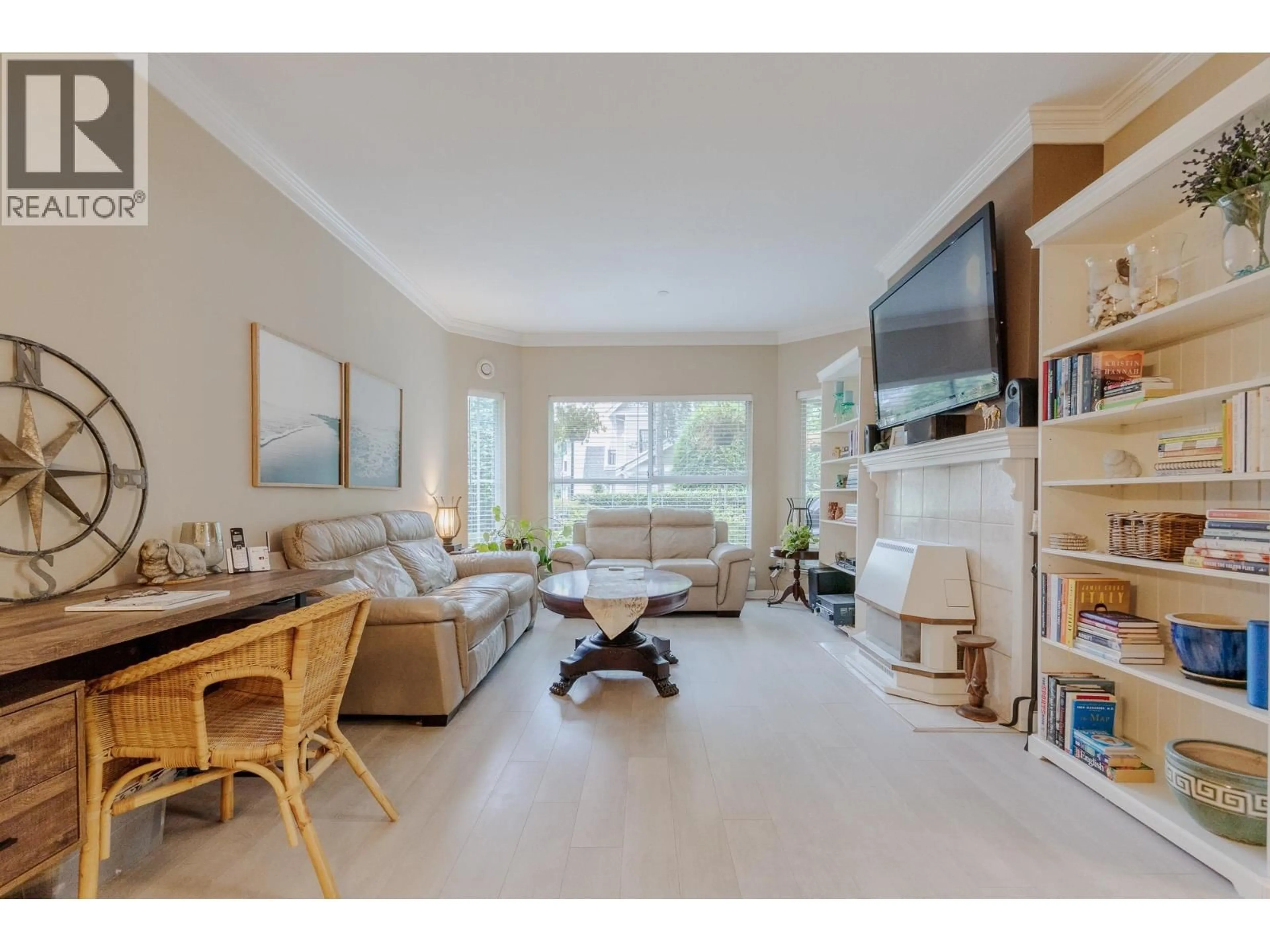 Living room with furniture, unknown for 111 - 12464 191B STREET, Pitt Meadows British Columbia V3Y2P6