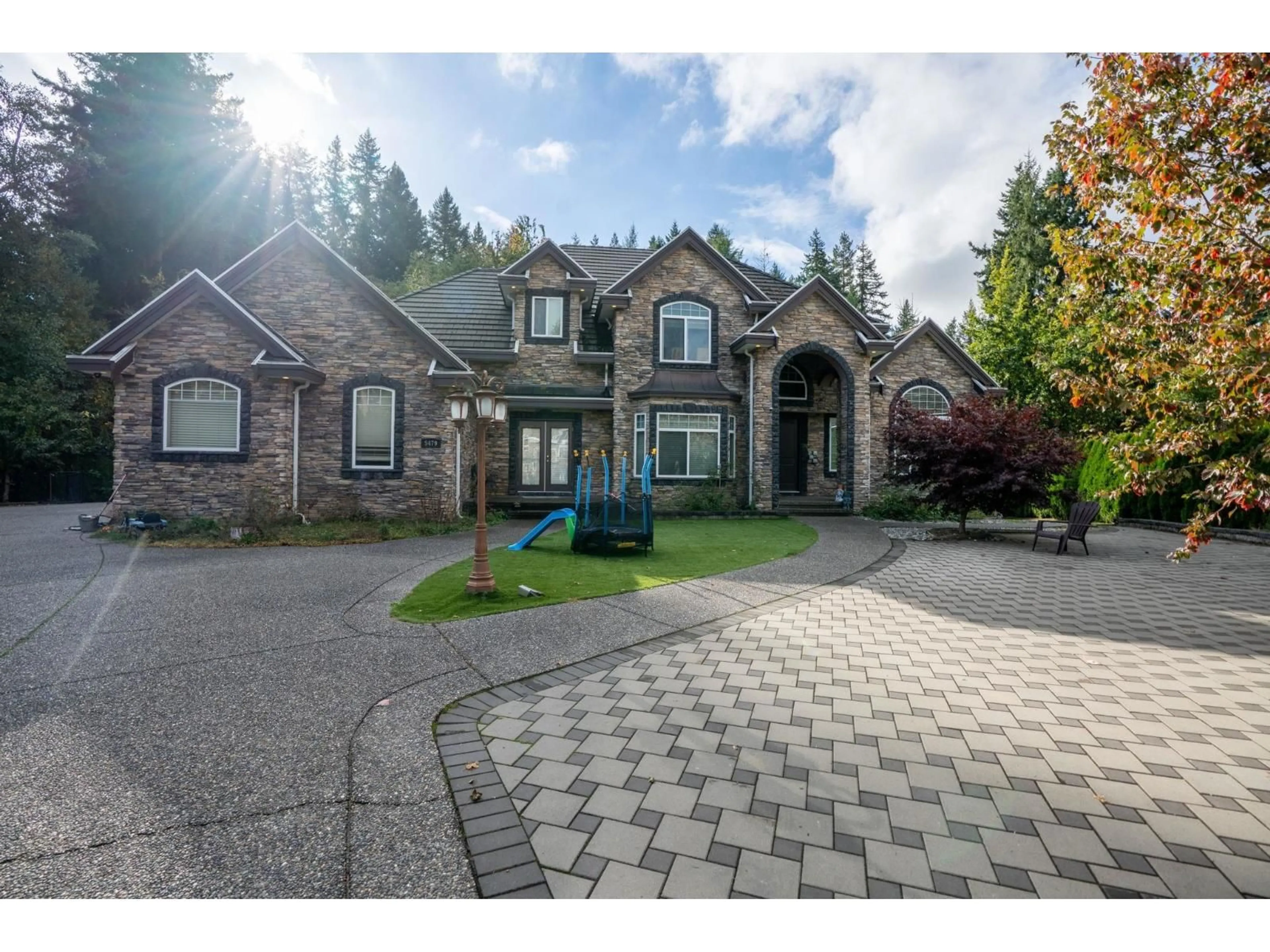 Unknown for 5479 124B STREET, Surrey British Columbia V3X3T1