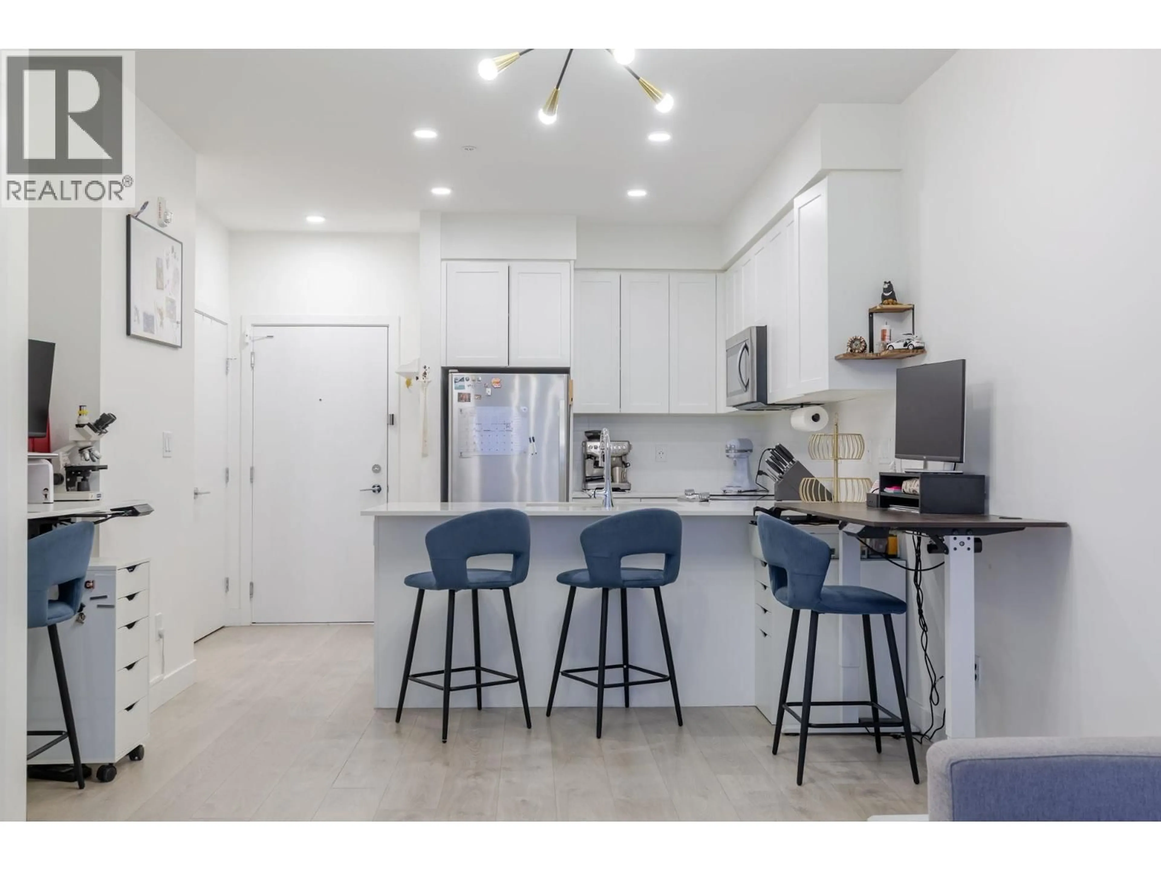 Open concept kitchen, ceramic/tile floor for 211 - 808 GAUTHIER AVENUE, Coquitlam British Columbia V3K0H1