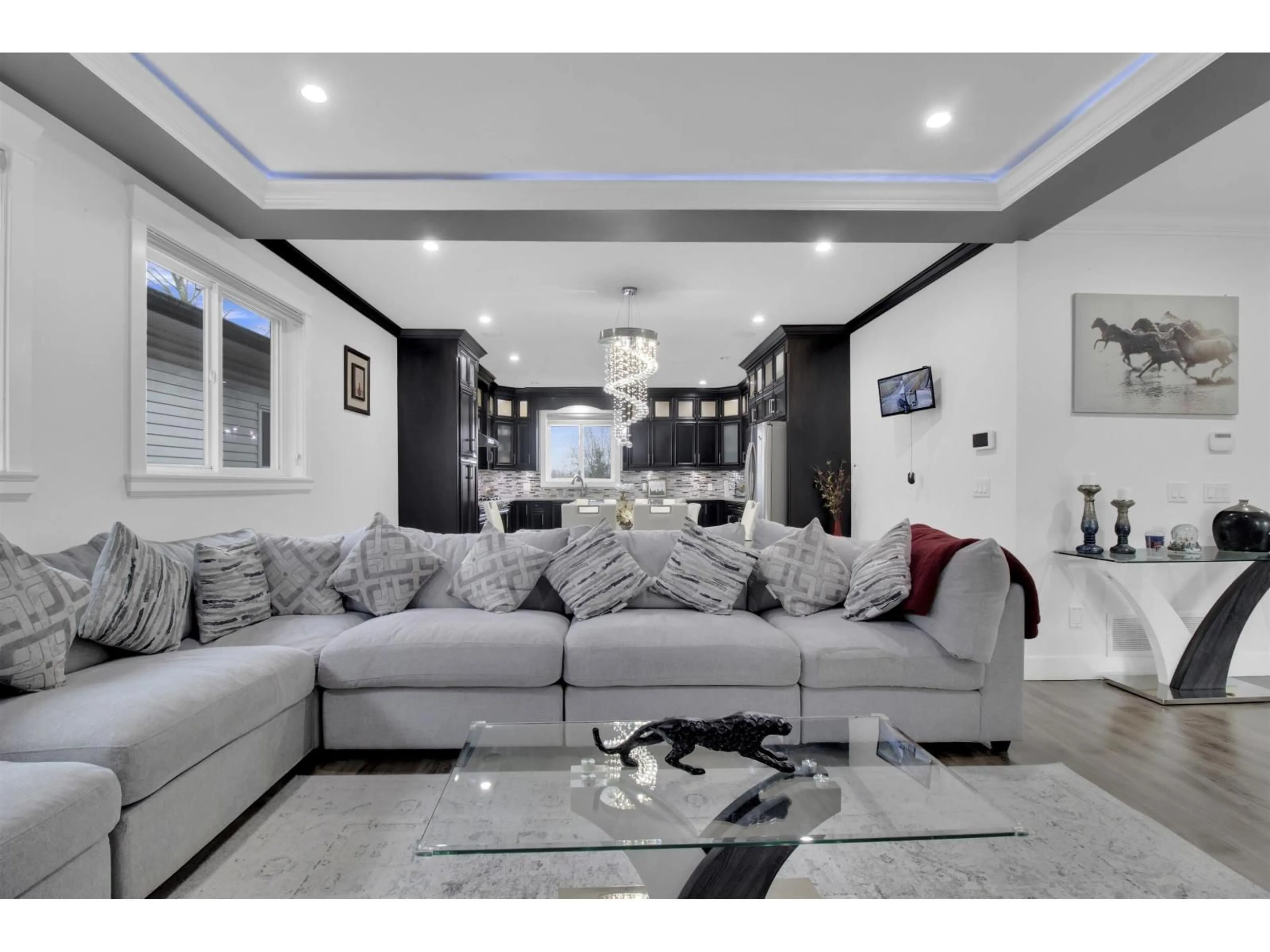 Living room with furniture, unknown for 3492 HAZELWOOD PLACE, Abbotsford British Columbia V2S0H8