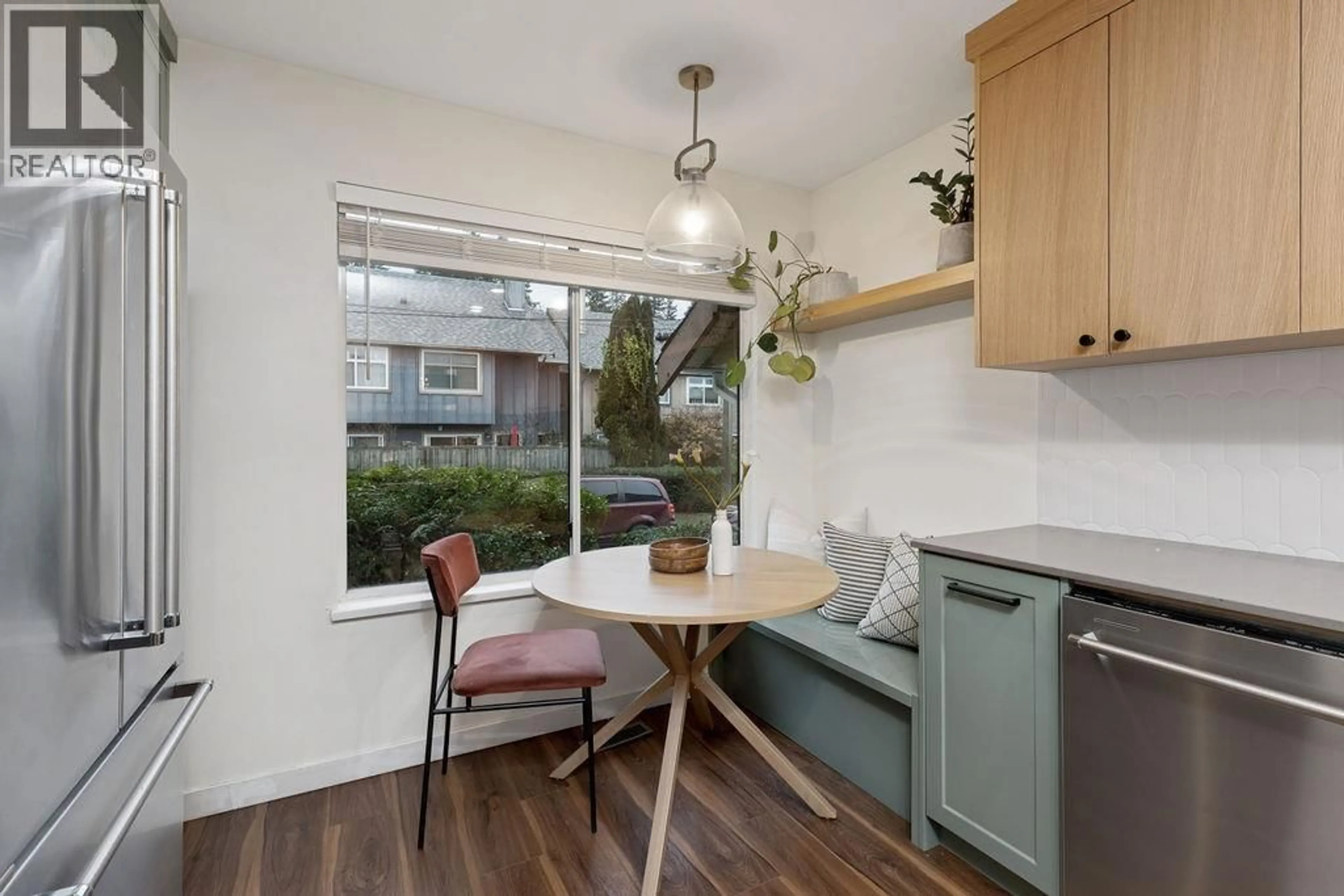 Standard kitchen, wood/laminate floor for 15 - 901 17 STREET, North Vancouver British Columbia V7P1V8