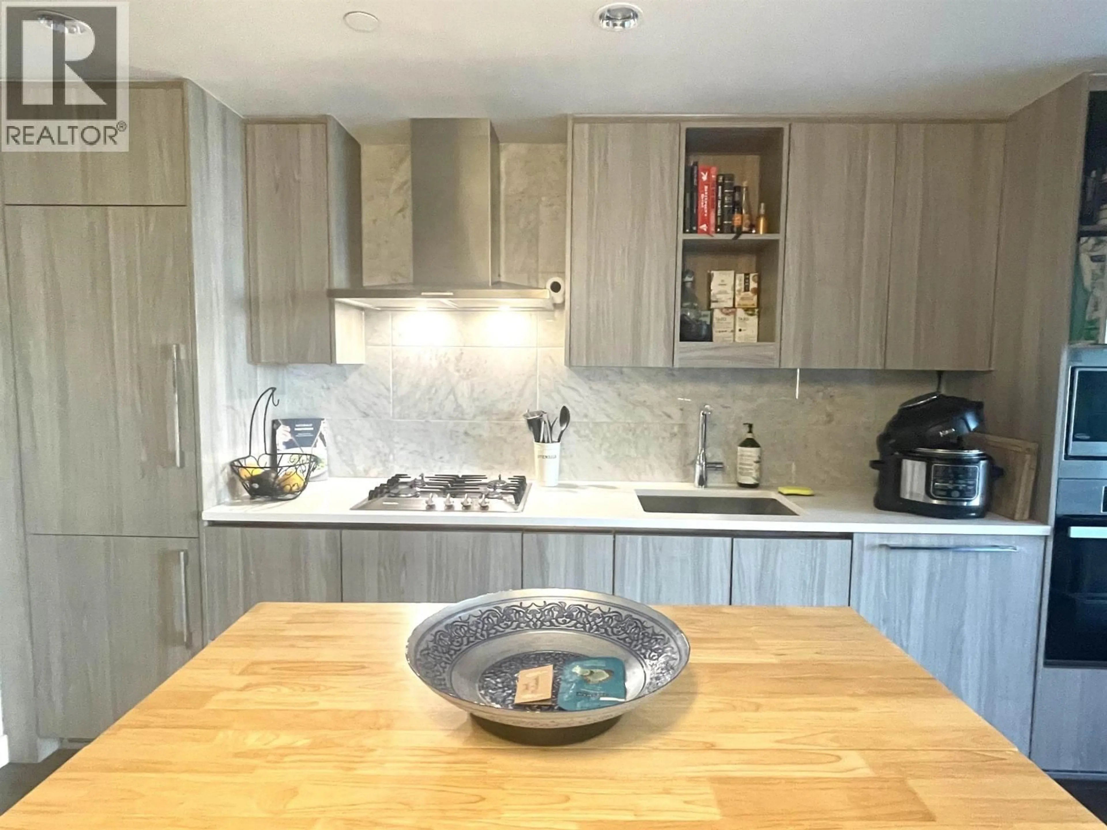 Unknown for 1083 - 87 NELSON STREET, Vancouver British Columbia V6Z0E8