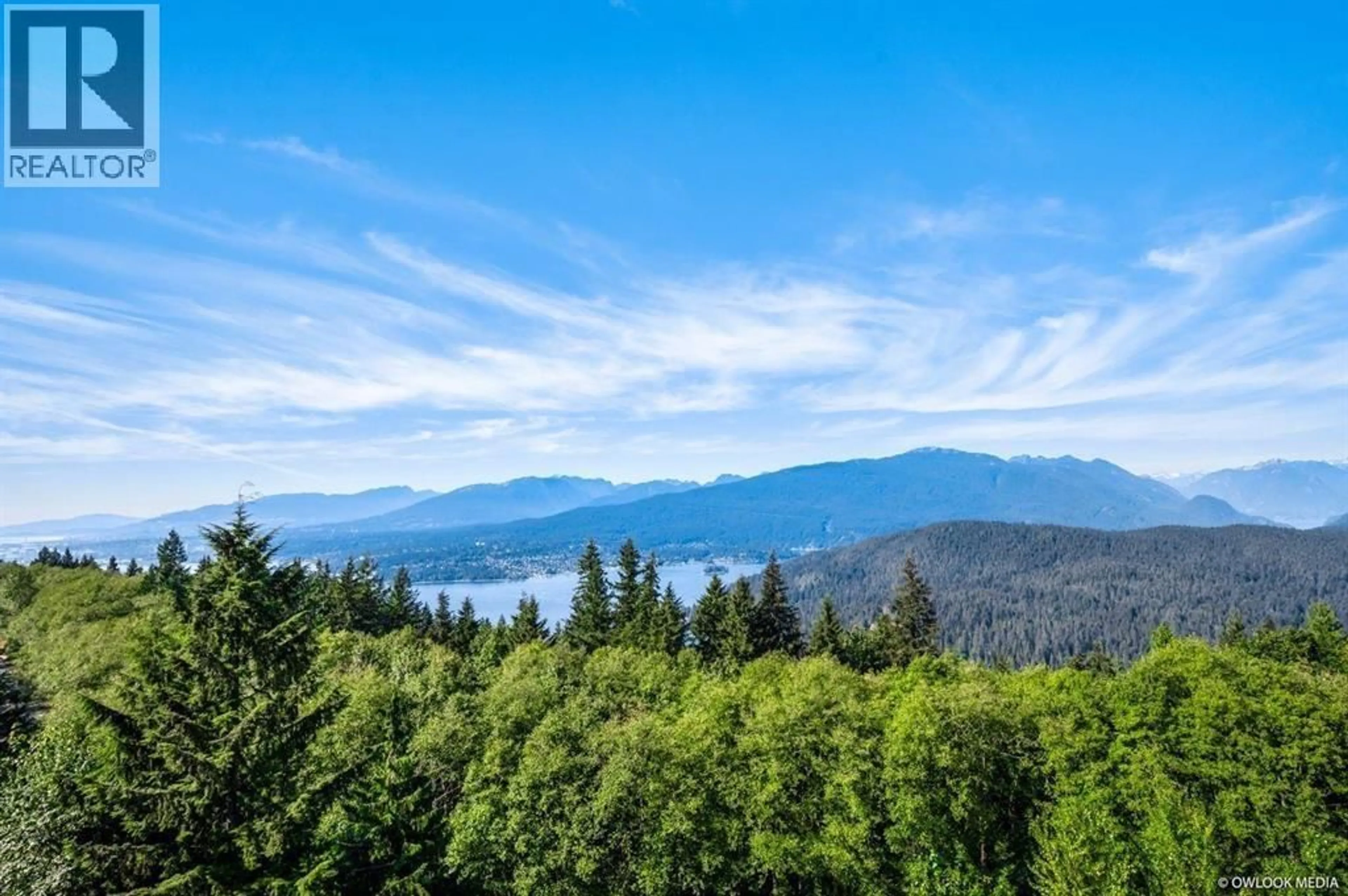 Unknown for 303 - 8850 UNIVERSITY CRESCENT, Burnaby British Columbia V5A4Y8