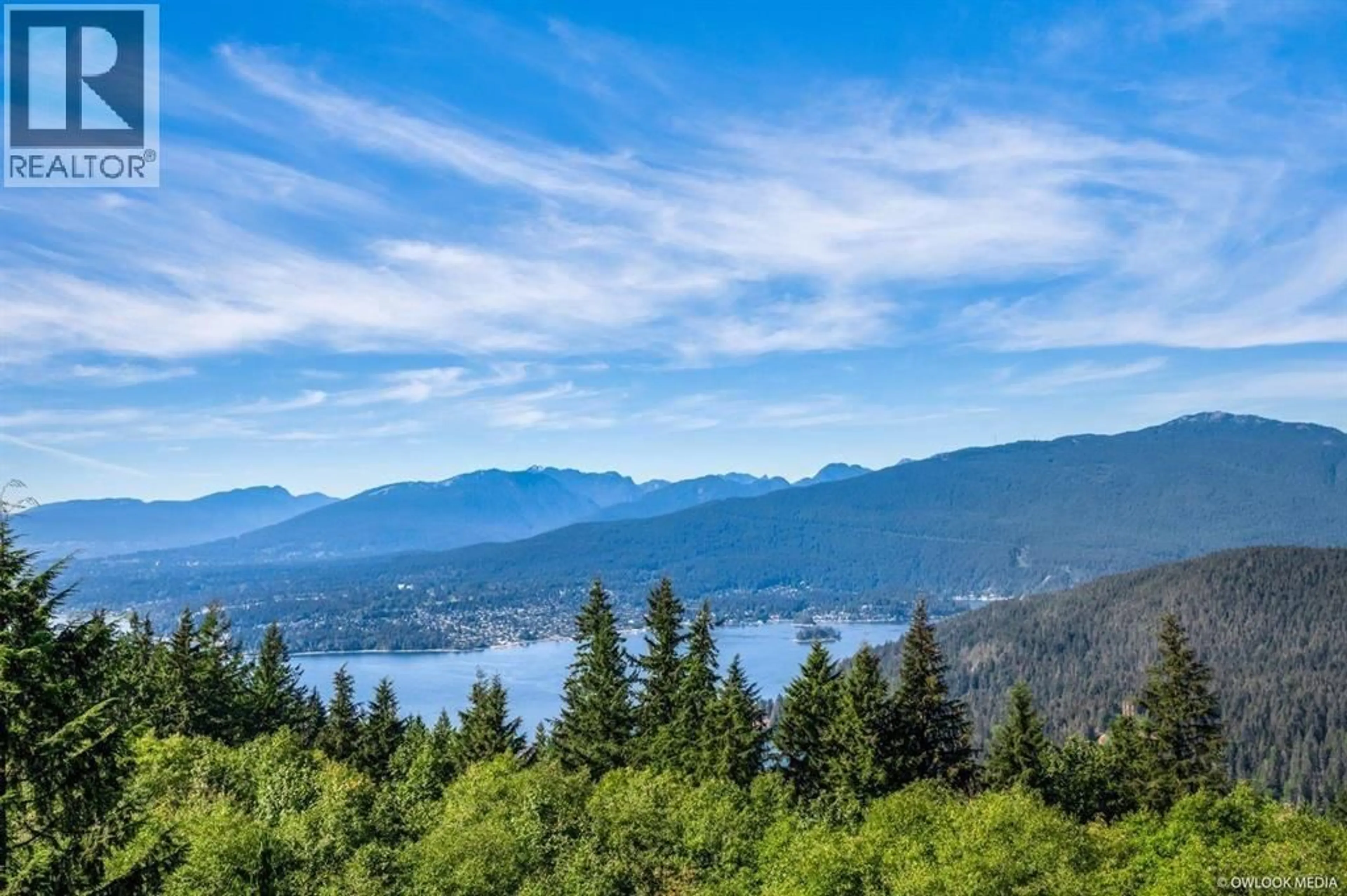 Unknown for 303 - 8850 UNIVERSITY CRESCENT, Burnaby British Columbia V5A4Y8