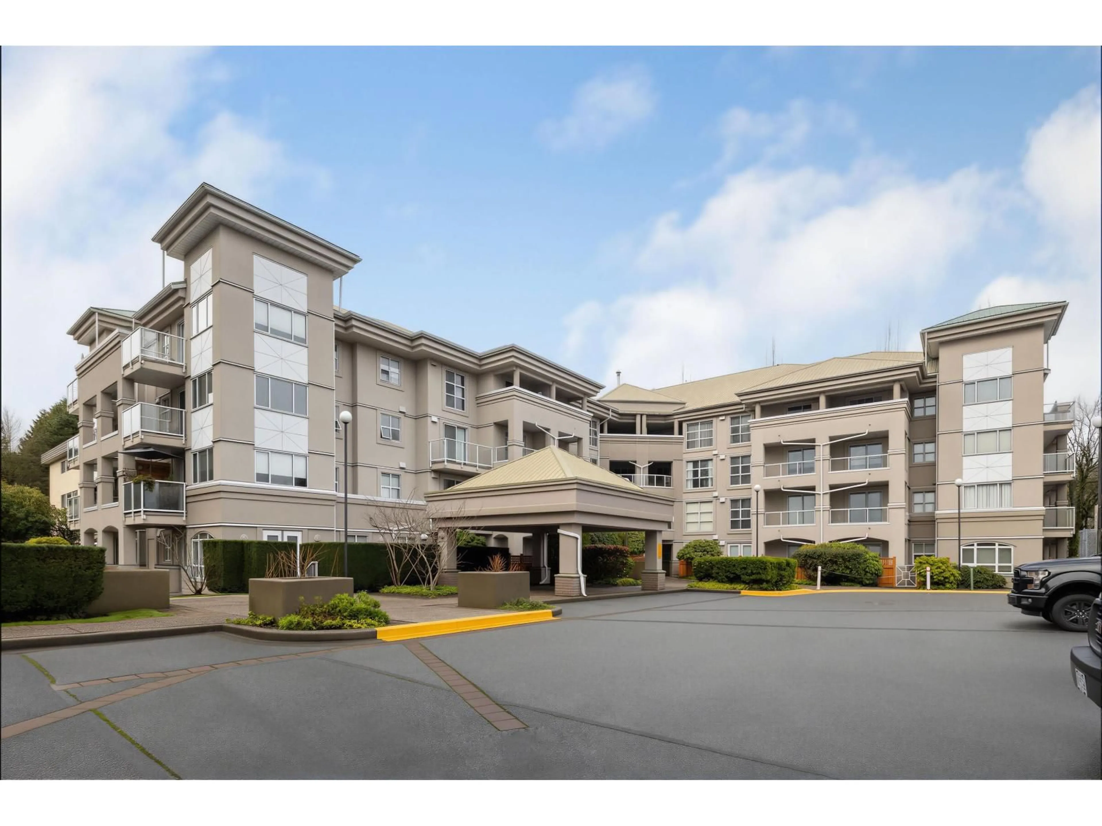 Unknown for 313 - 10533 UNIVERSITY DRIVE, Surrey British Columbia V3T5T7