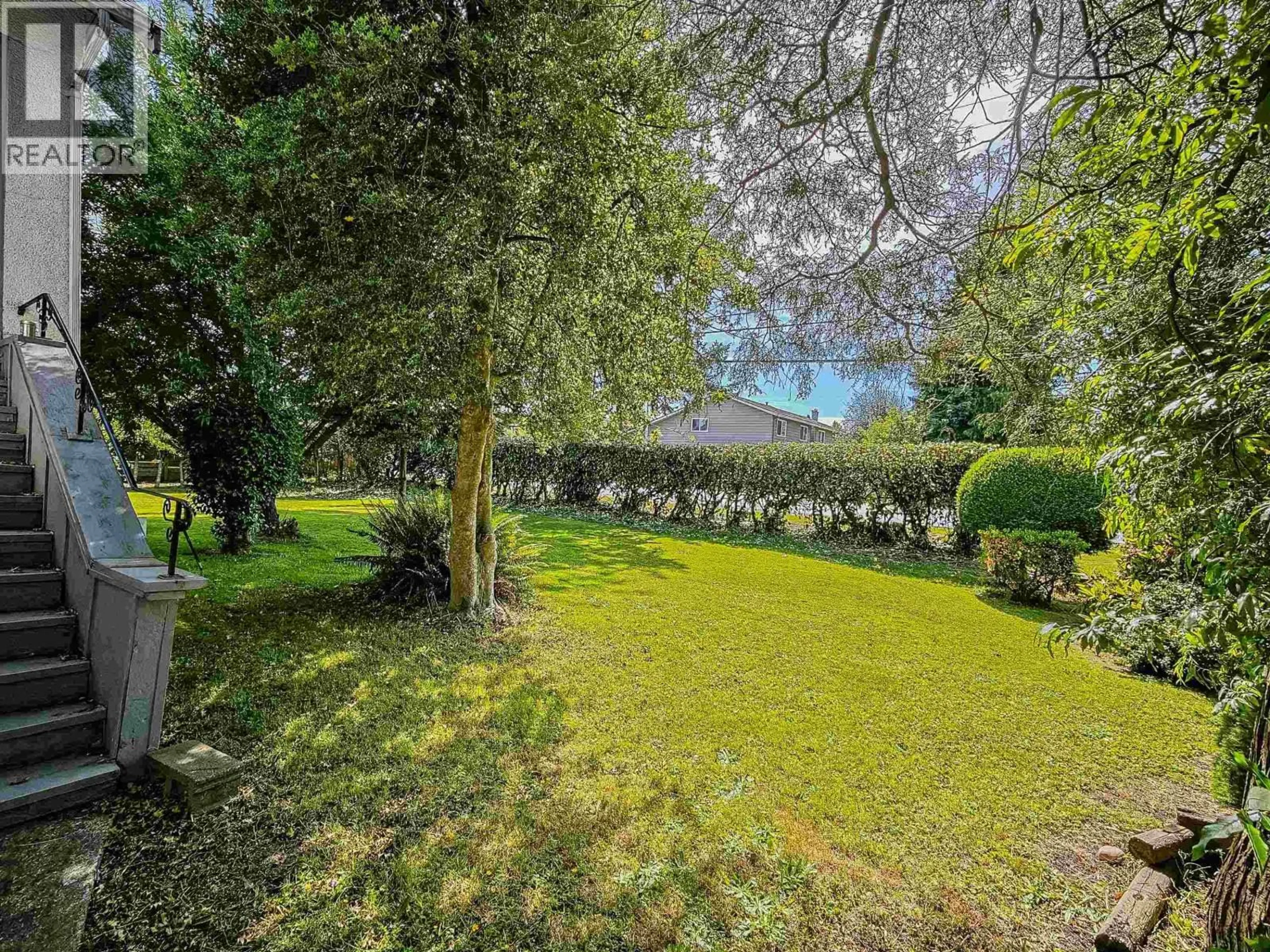 A pic from outside/outdoor area/front of a property/back of a property/a pic from drone, forest/trees view for 8340 NO. 3 ROAD, Richmond British Columbia V6Y2E3