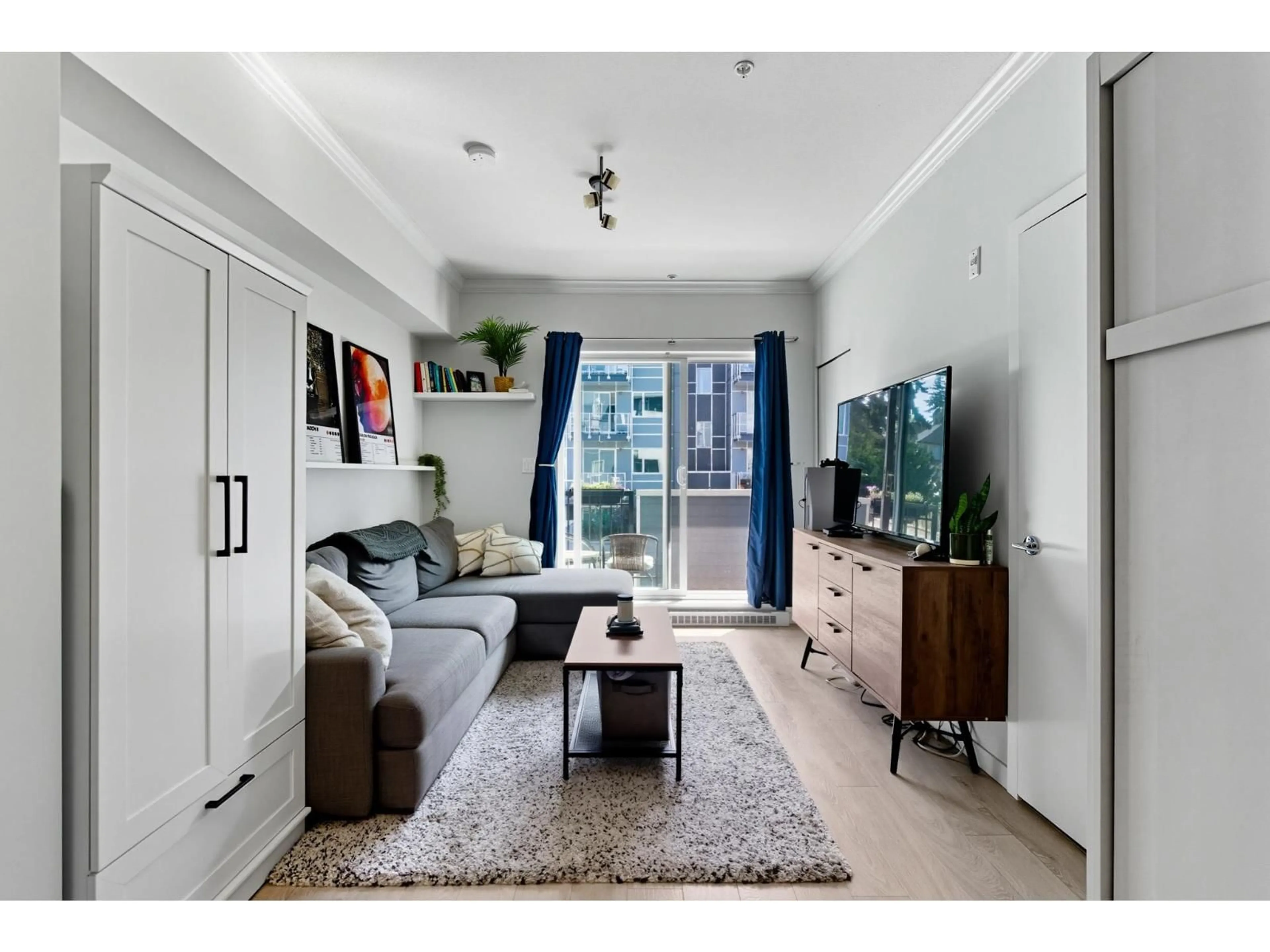 Living room with furniture, unknown for 209 - 13678 GROSVENOR ROAD, Surrey British Columbia V3R5E2