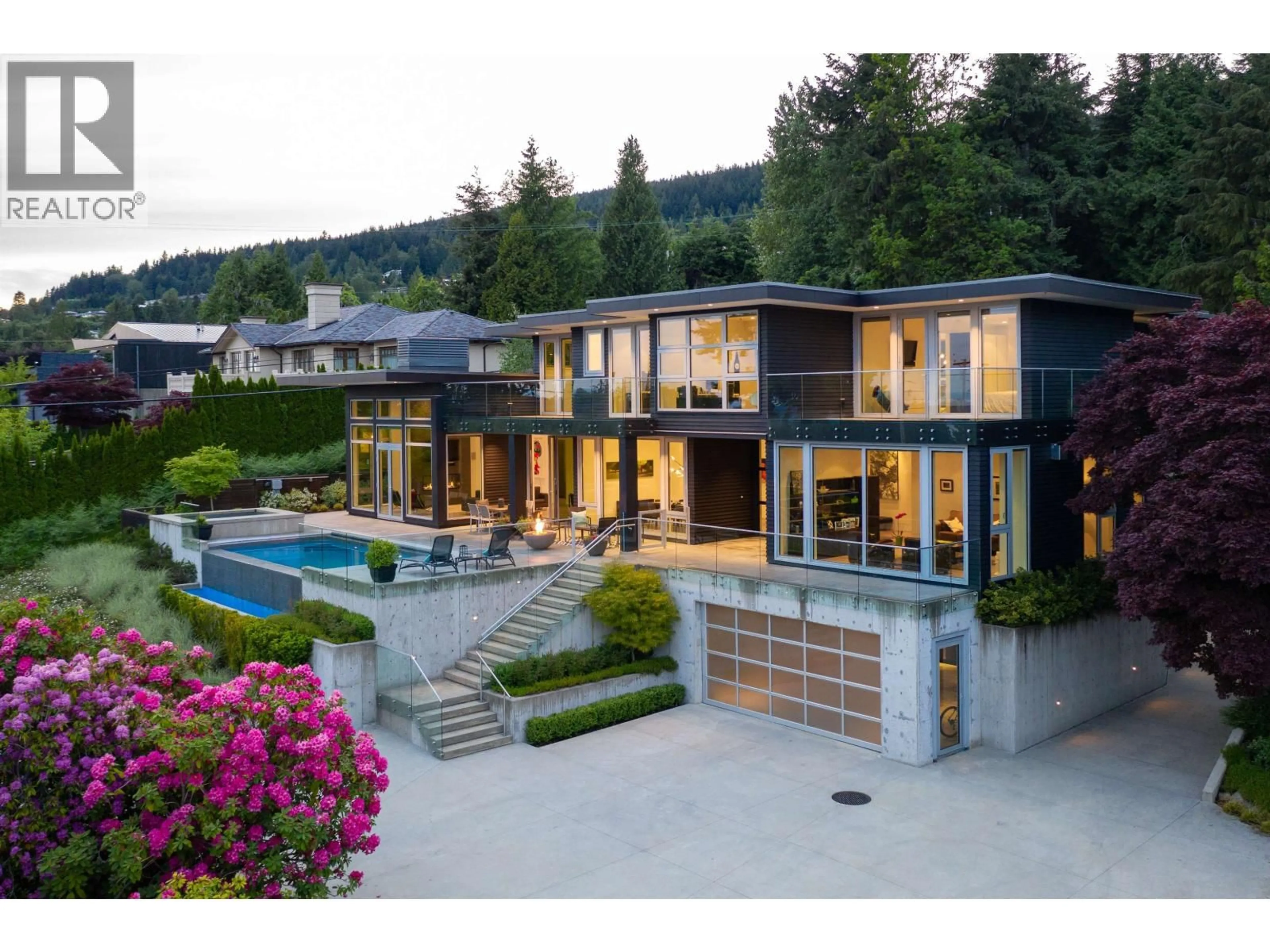 Unknown for 1065 GROVELAND ROAD, West Vancouver British Columbia V7S1Z3