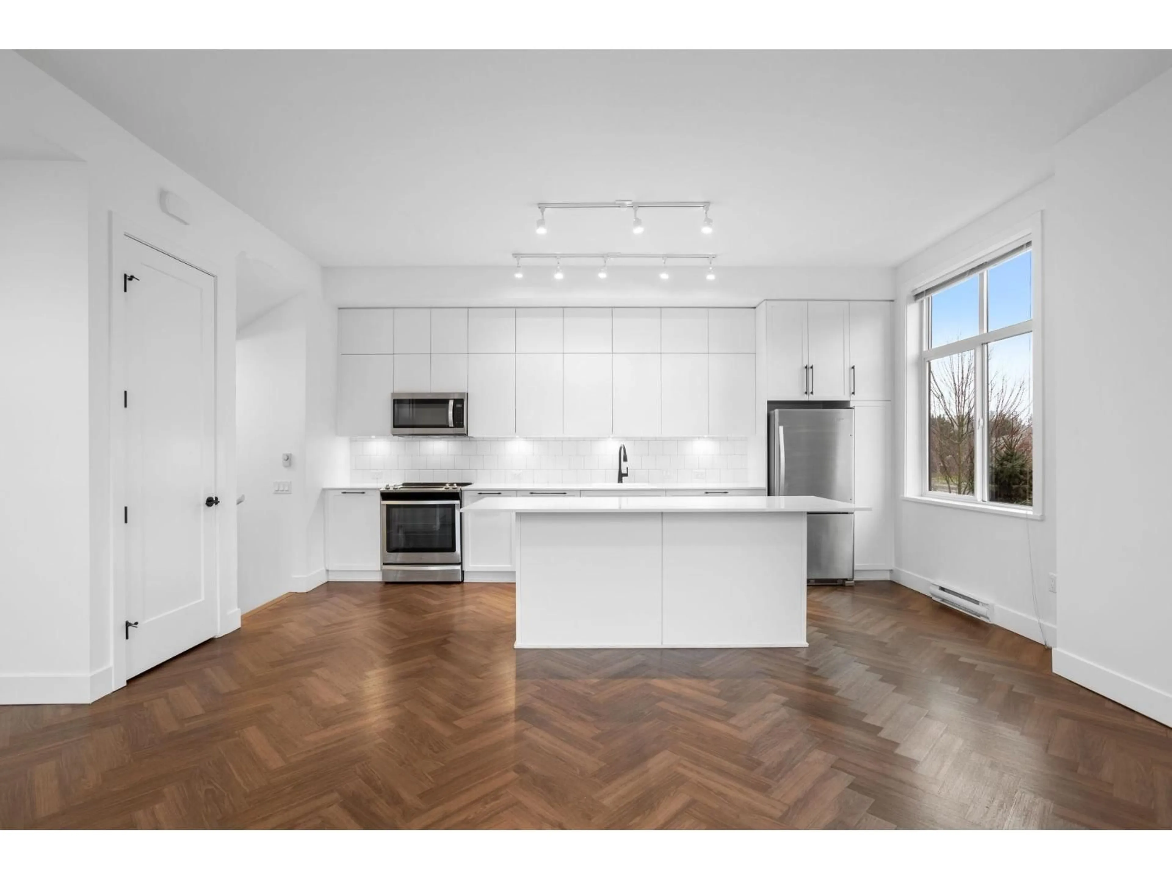 Open concept kitchen, unknown for 73 - 17555 57A AVENUE, Surrey British Columbia V3S7V2