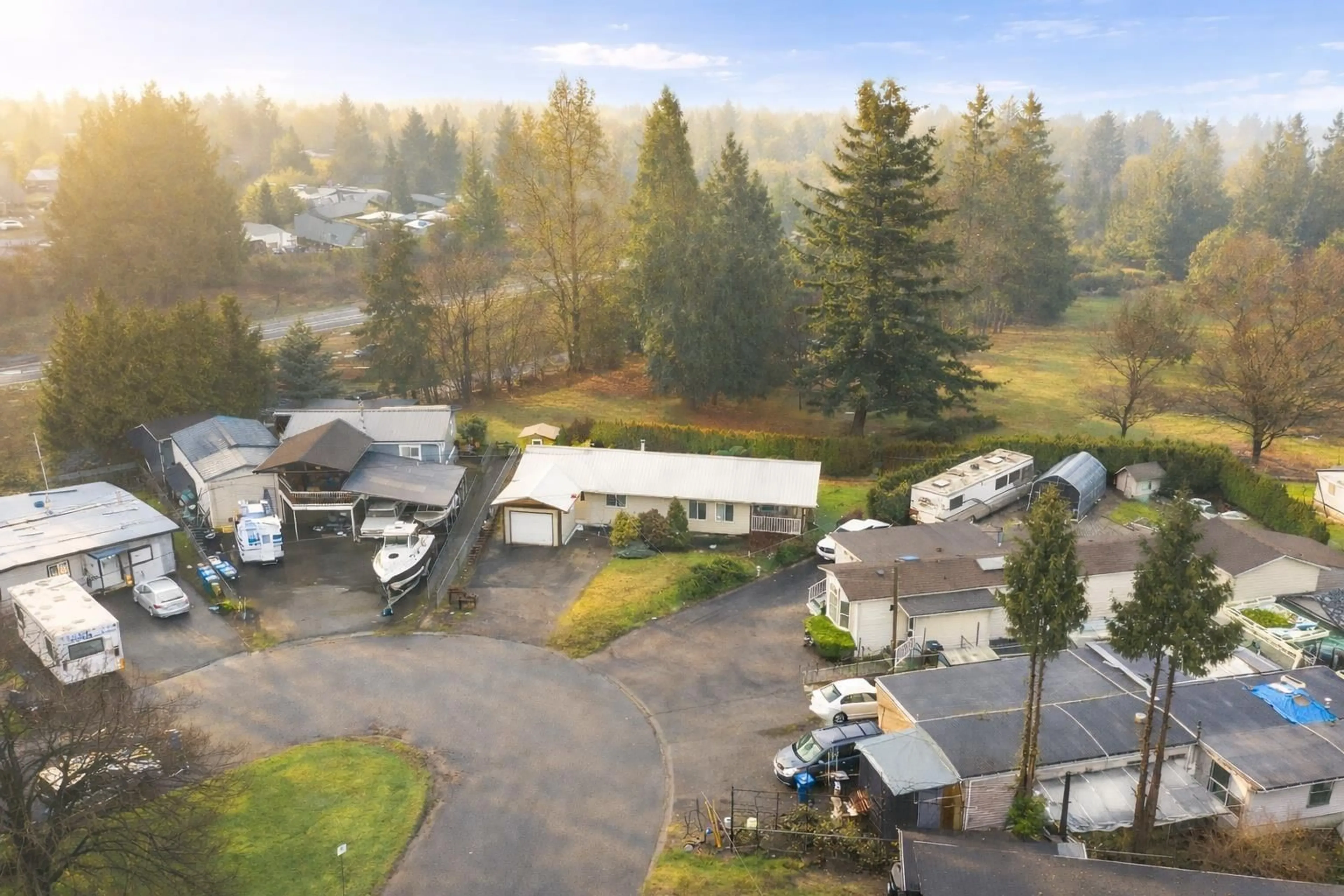 A pic from outside/outdoor area/front of a property/back of a property/a pic from drone, mountain view for 2237 CRYSTAL COURT, Abbotsford British Columbia V2T6A7