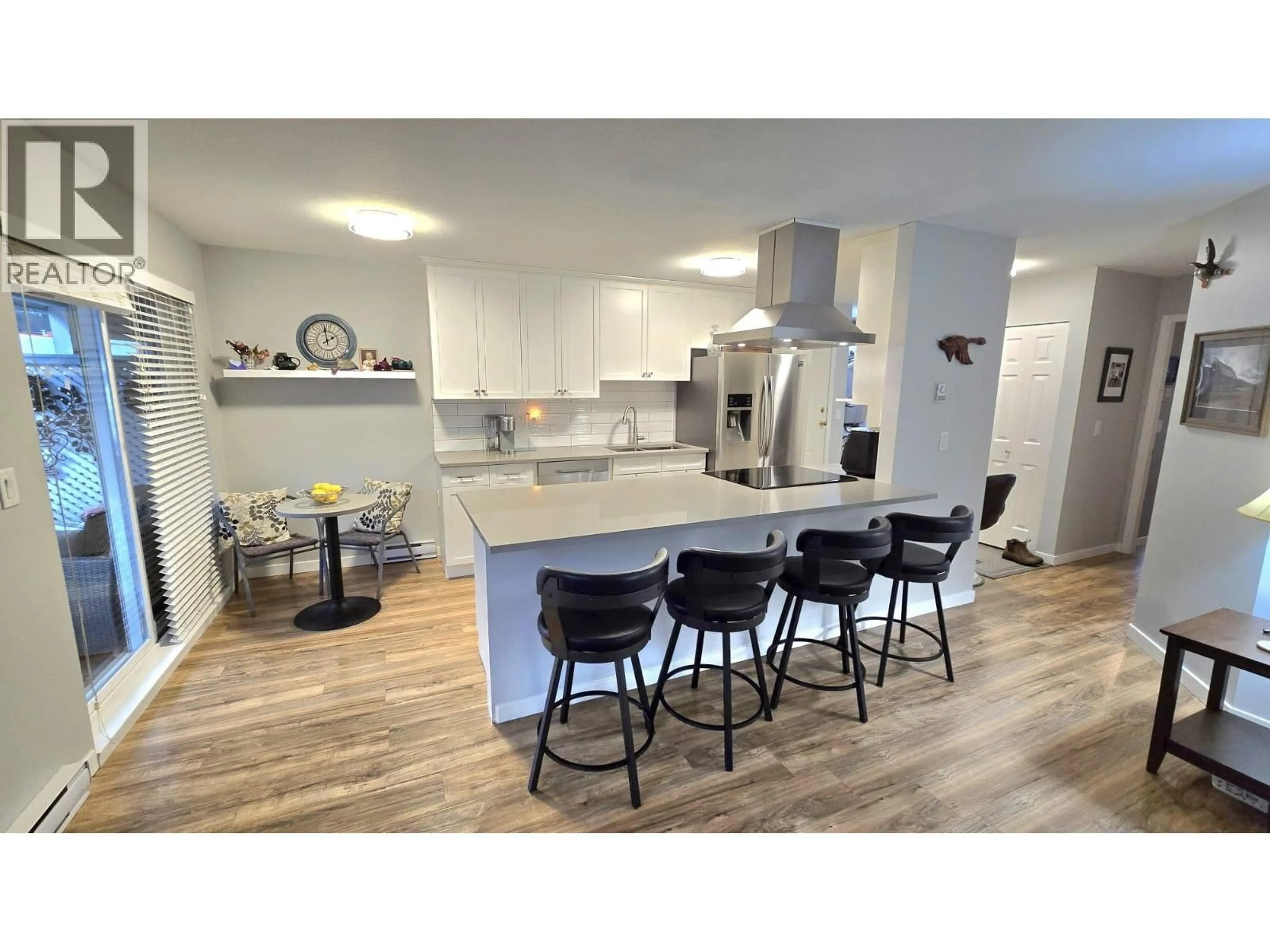 Open concept kitchen, unknown for 10 - 20799 119 AVENUE, Maple Ridge British Columbia V2X9S7