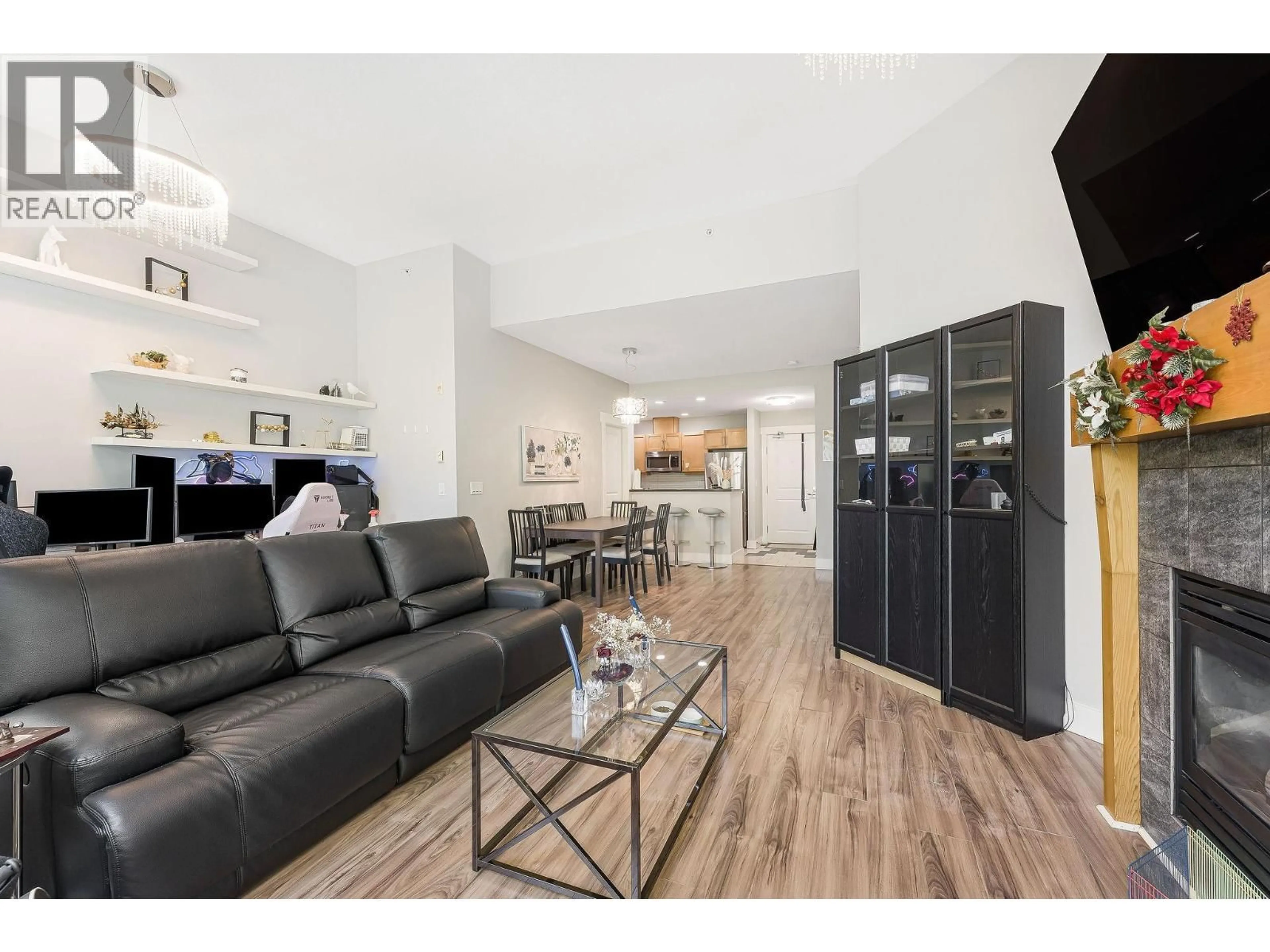 Living room with furniture, unknown for 406 - 6328 LARKIN DRIVE, Vancouver British Columbia V6T2K2