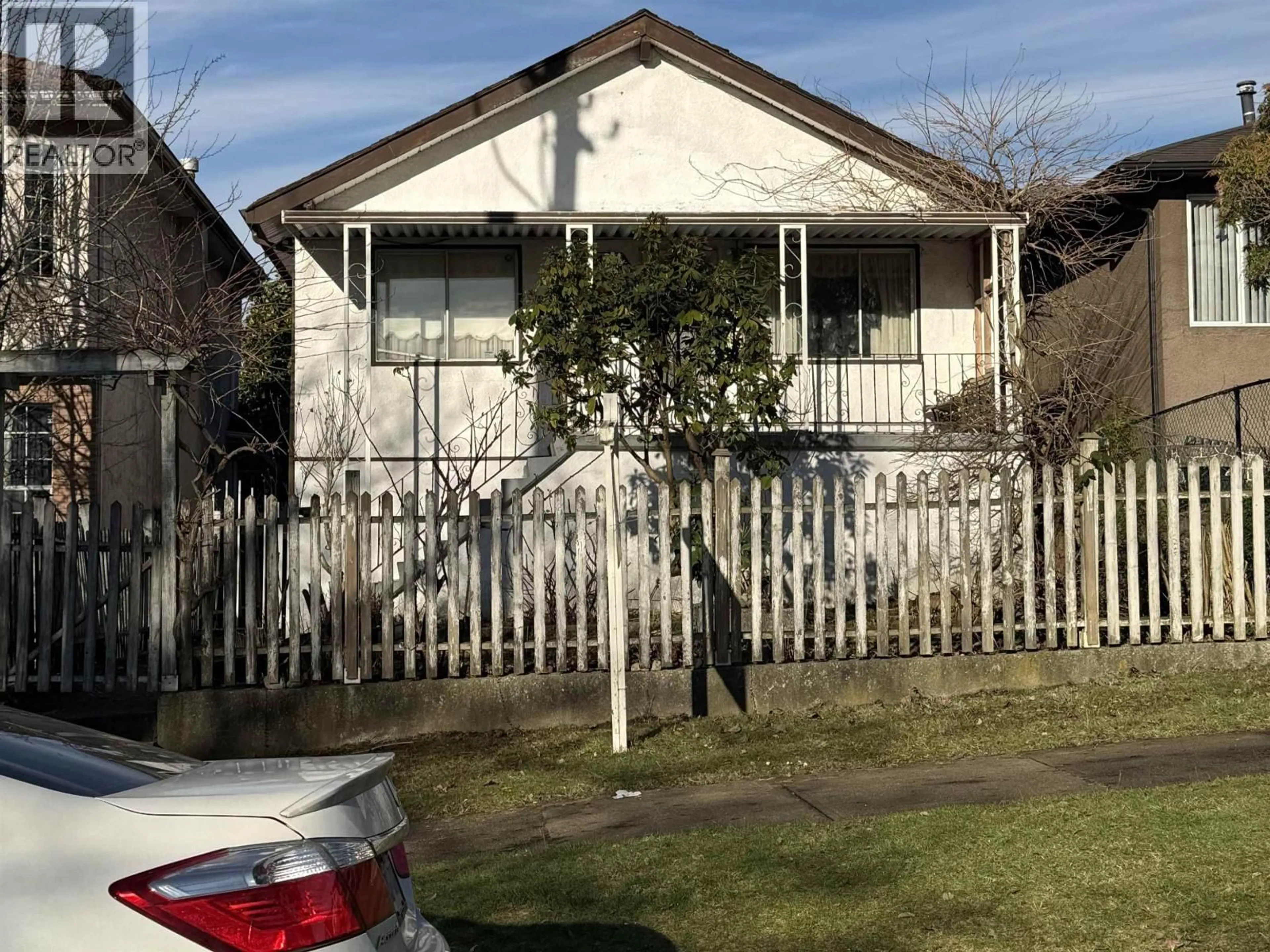 A pic from outside/outdoor area/front of a property/back of a property/a pic from drone, street for 3409 PENDER STREET, Vancouver British Columbia V5K2C9