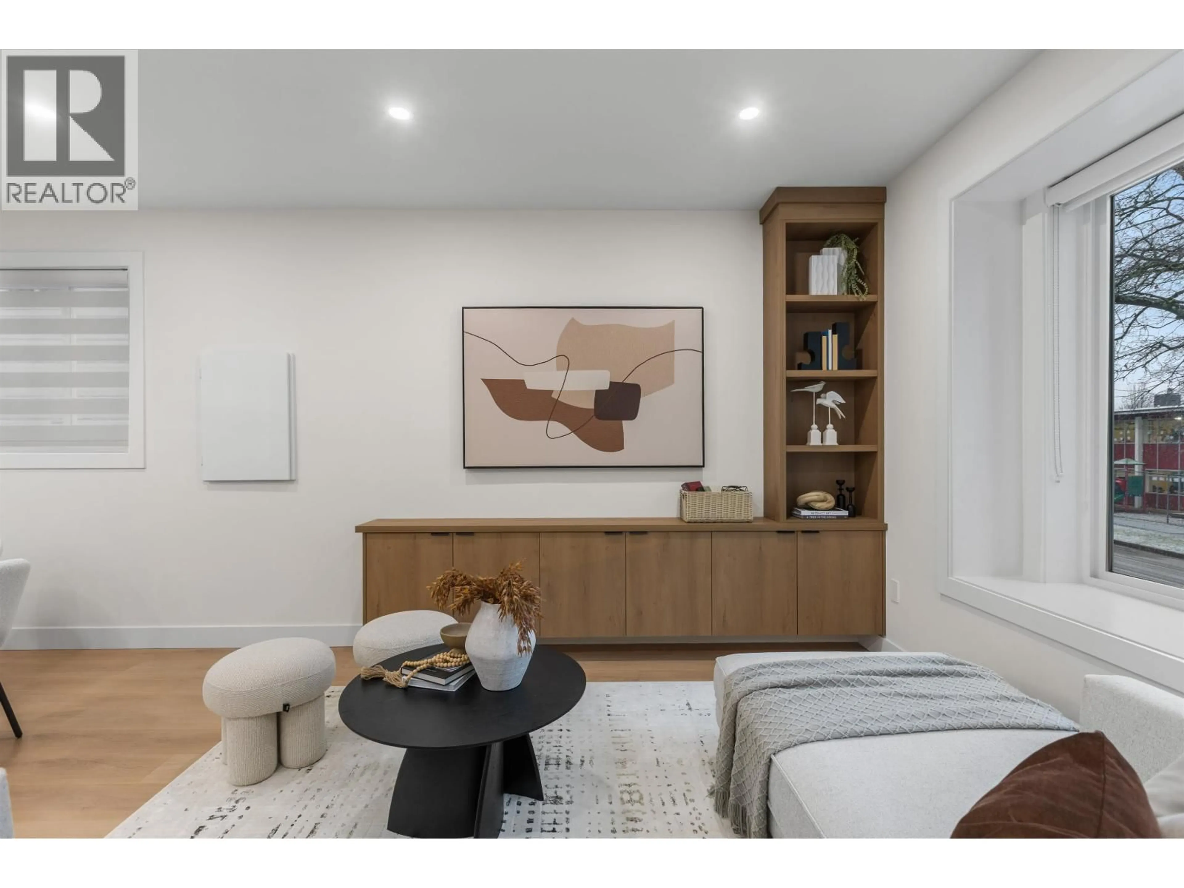 Living room with furniture, unknown for 1 - 435 47TH AVENUE, Vancouver British Columbia V5W2B3