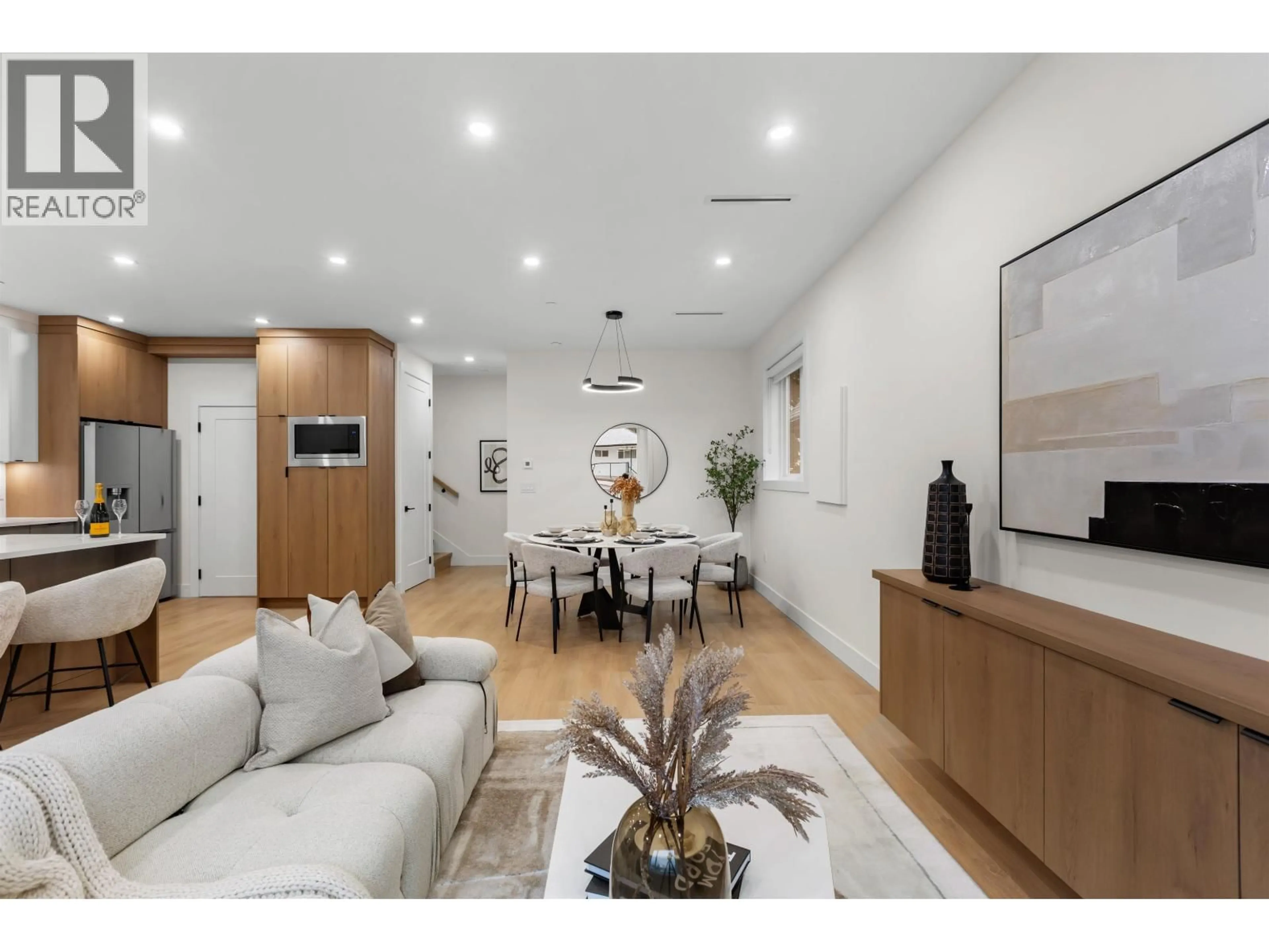 Unknown for 3 - 435 47TH AVENUE, Vancouver British Columbia V5W2B3