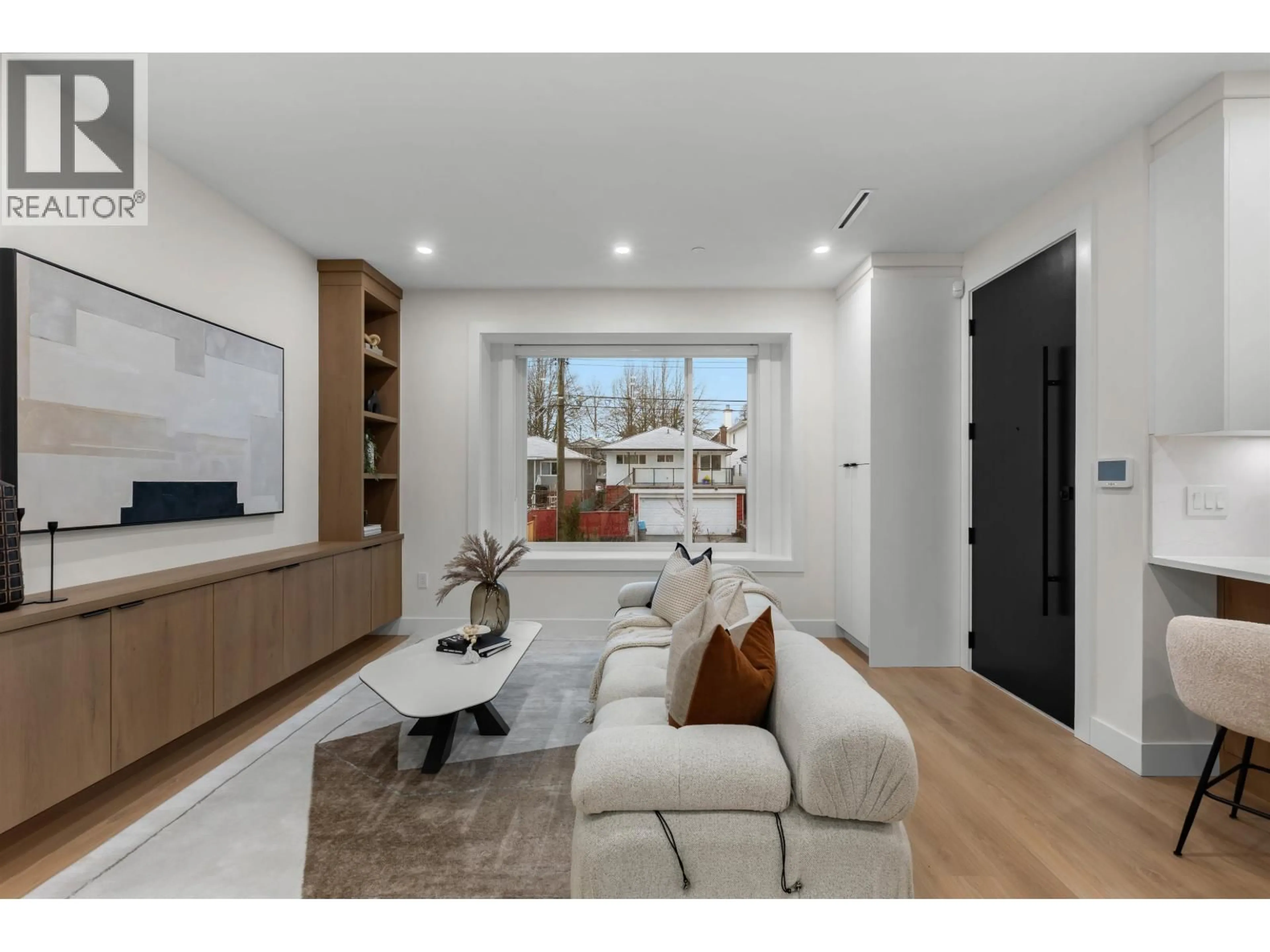 Living room with furniture, unknown for 2 - 435 47TH AVENUE, Vancouver British Columbia V5W2B3