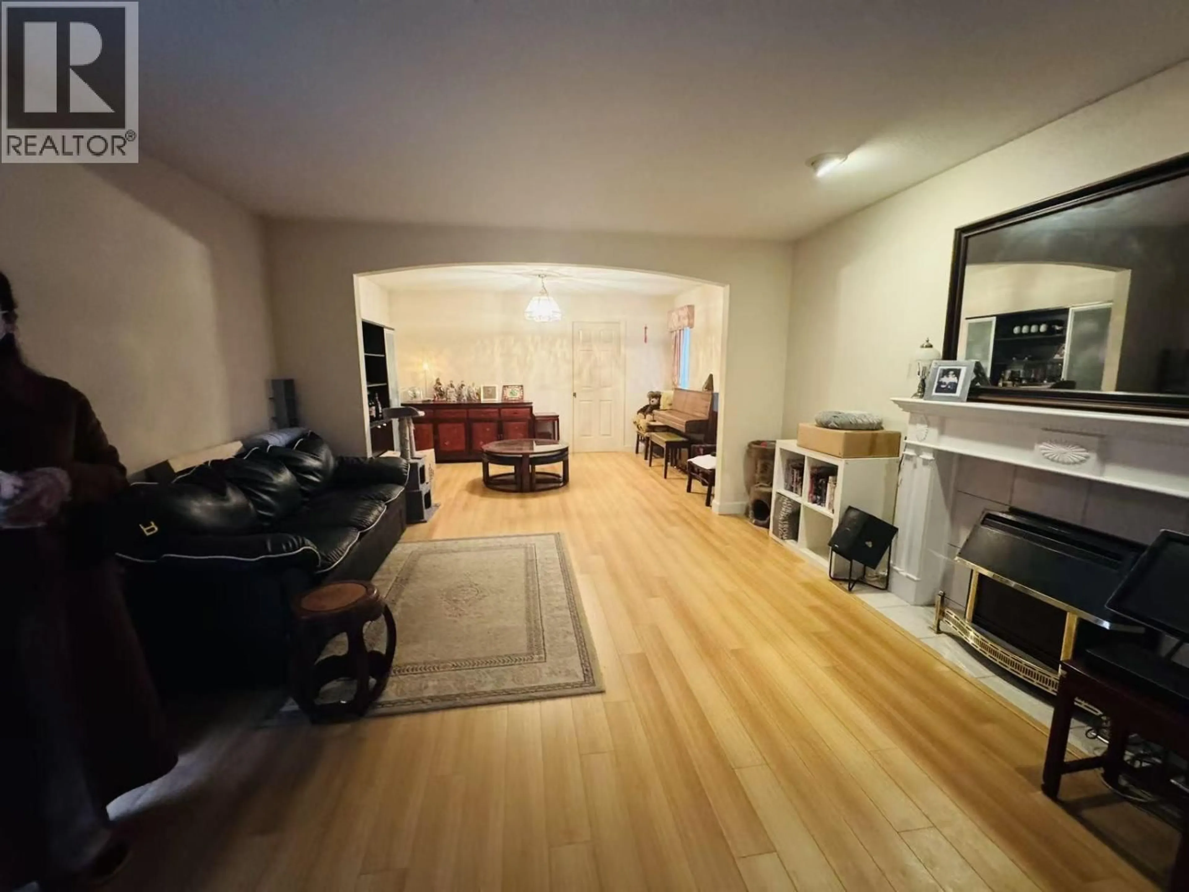 Living room with furniture, unknown for 3830 MCKAY DRIVE, Richmond British Columbia V6X3R5