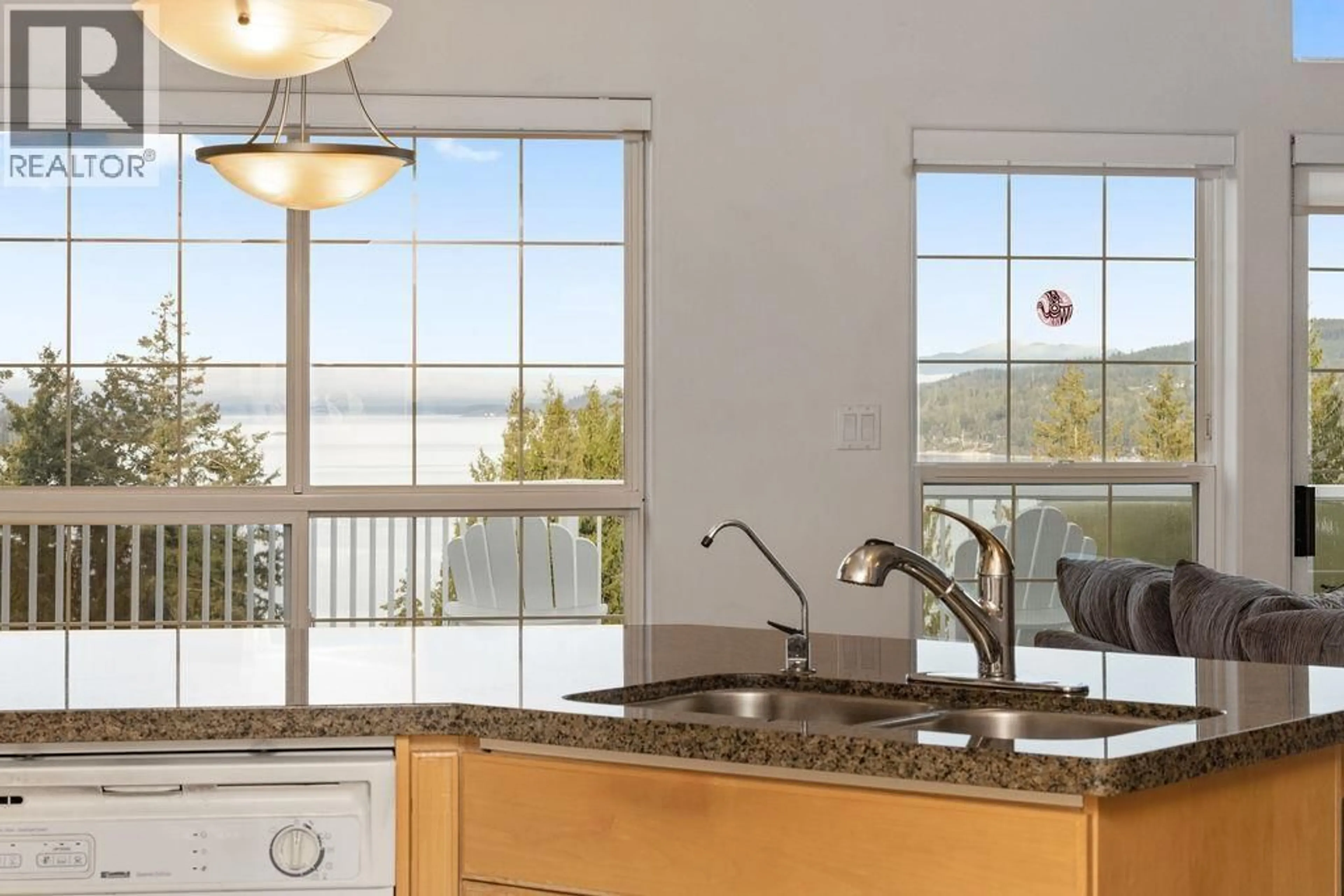 Open concept kitchen, ceramic/tile floor for 5174 RADCLIFFE ROAD, Sechelt British Columbia V7Z0C1