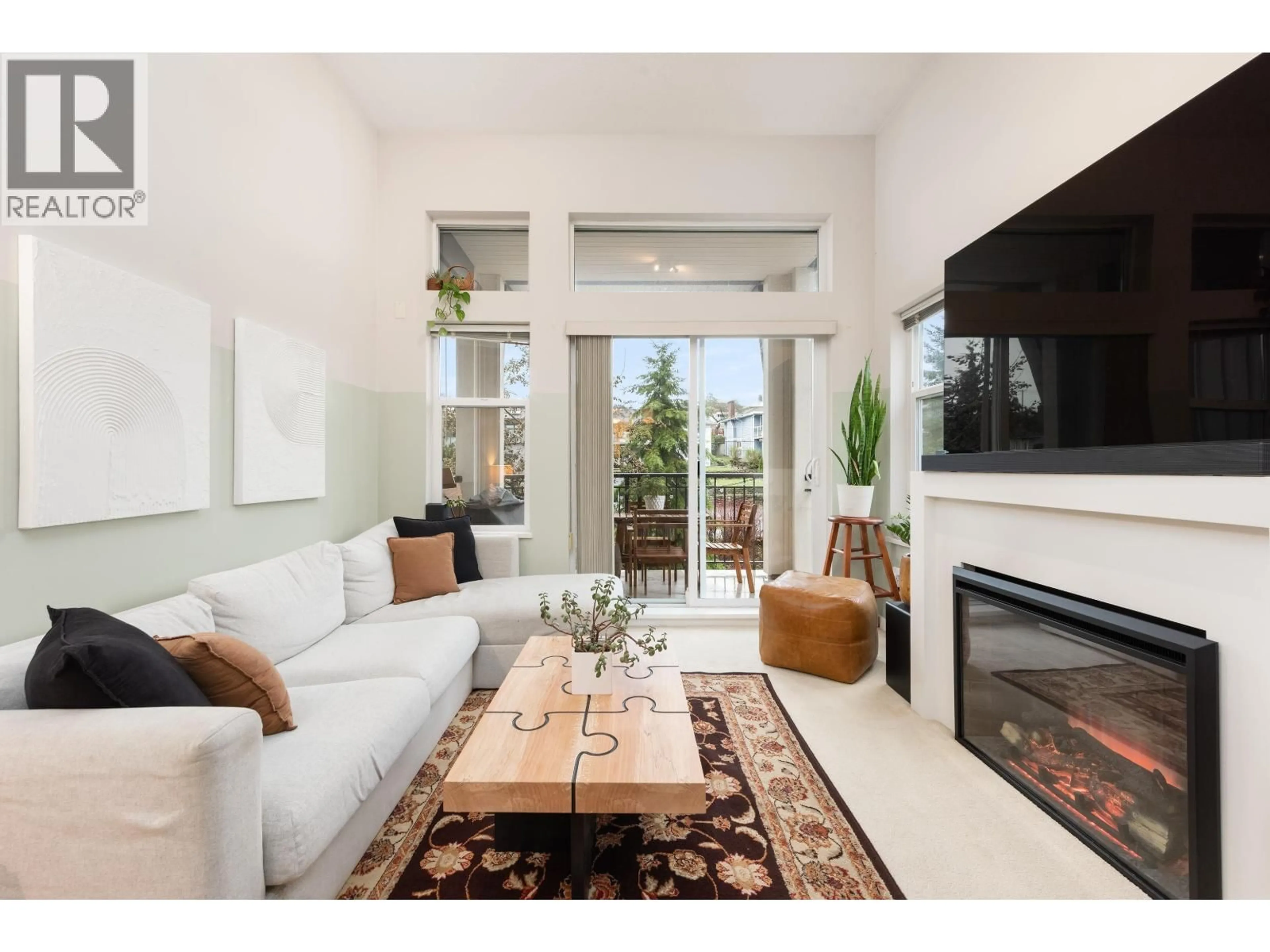 Living room with furniture, unknown for 405 - 4728 BRENTWOOD DRIVE, Burnaby British Columbia V5C0G2