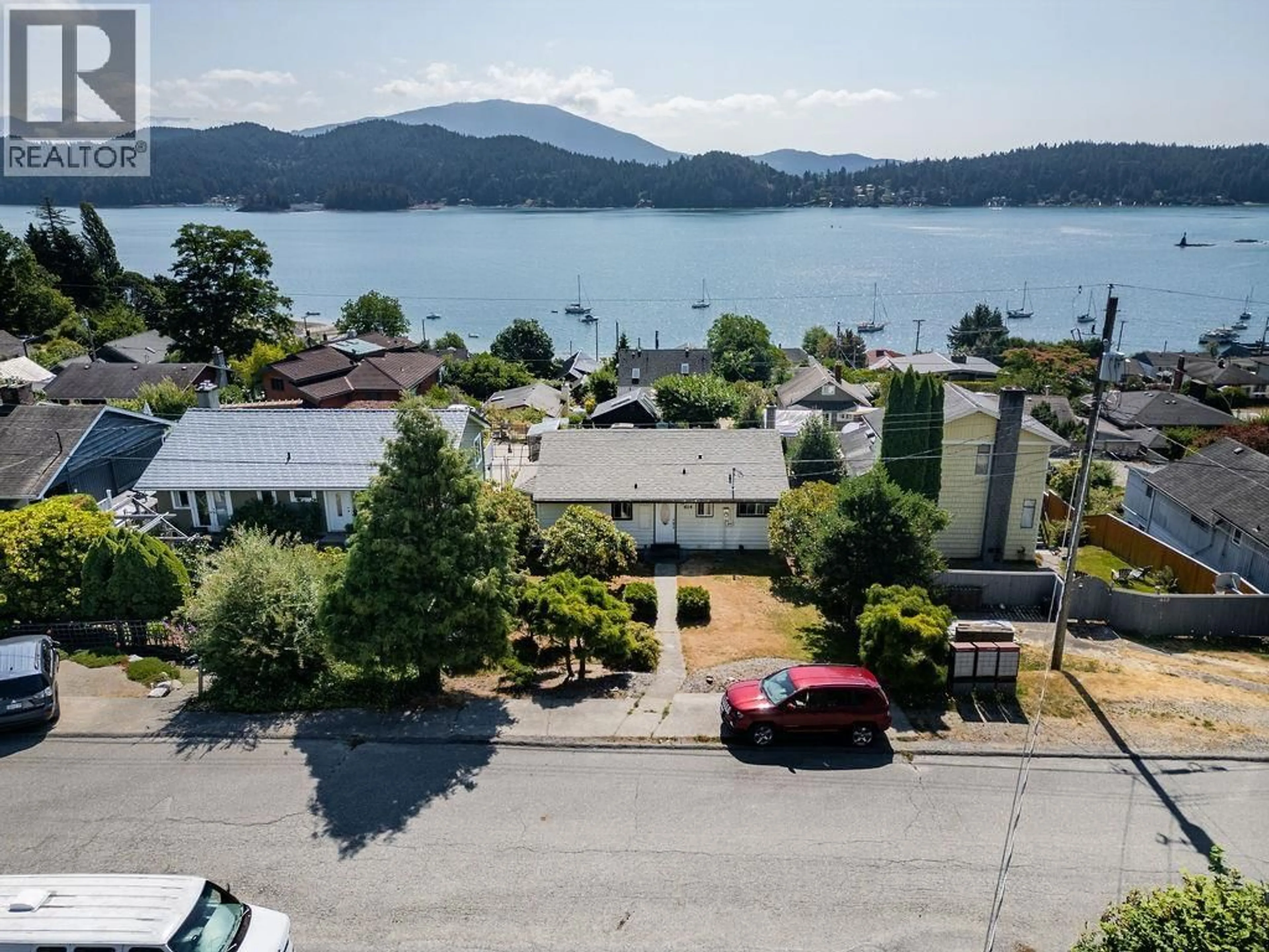 A pic from outside/outdoor area/front of a property/back of a property/a pic from drone, water/lake/river/ocean view for 614 GLEN ROAD, Gibsons British Columbia V0N1V9
