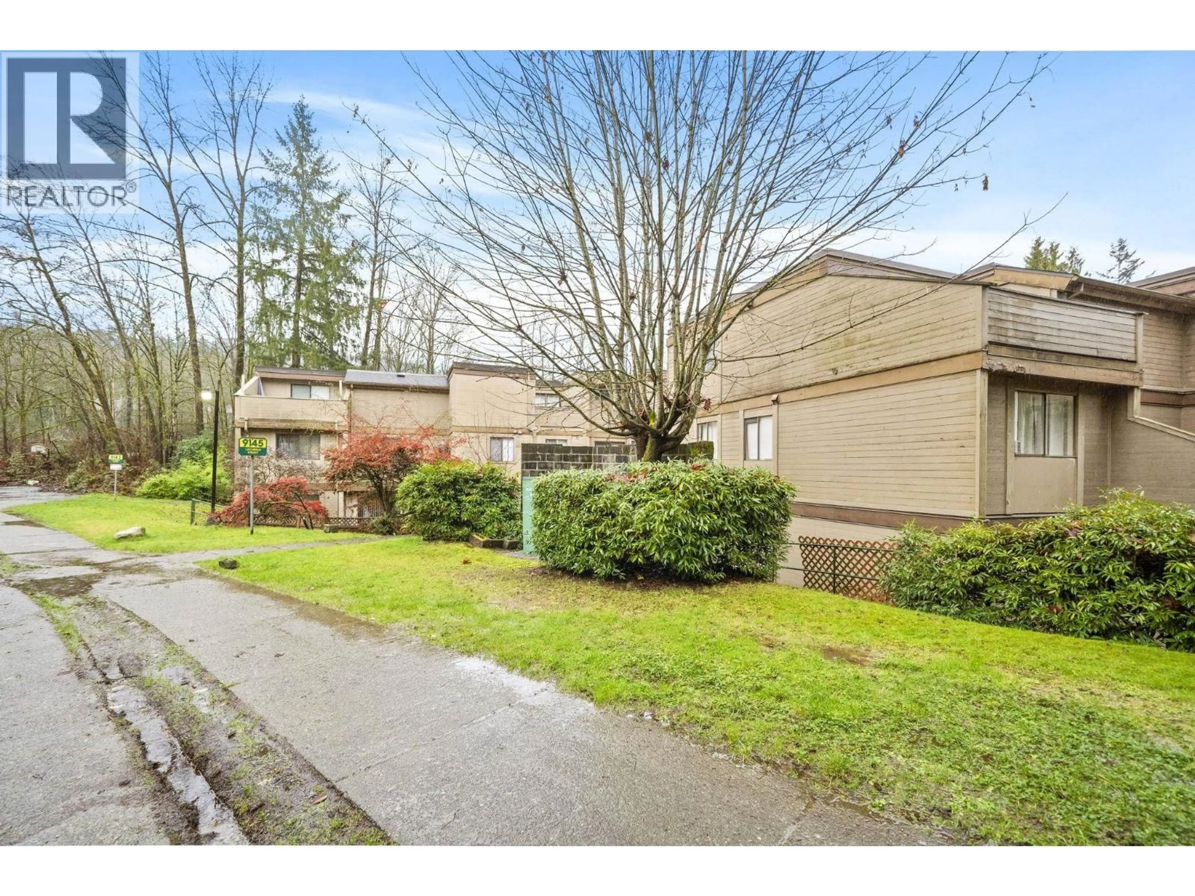 Unknown for 201 - 9145 SATURNA DRIVE, Burnaby British Columbia V3J7K1