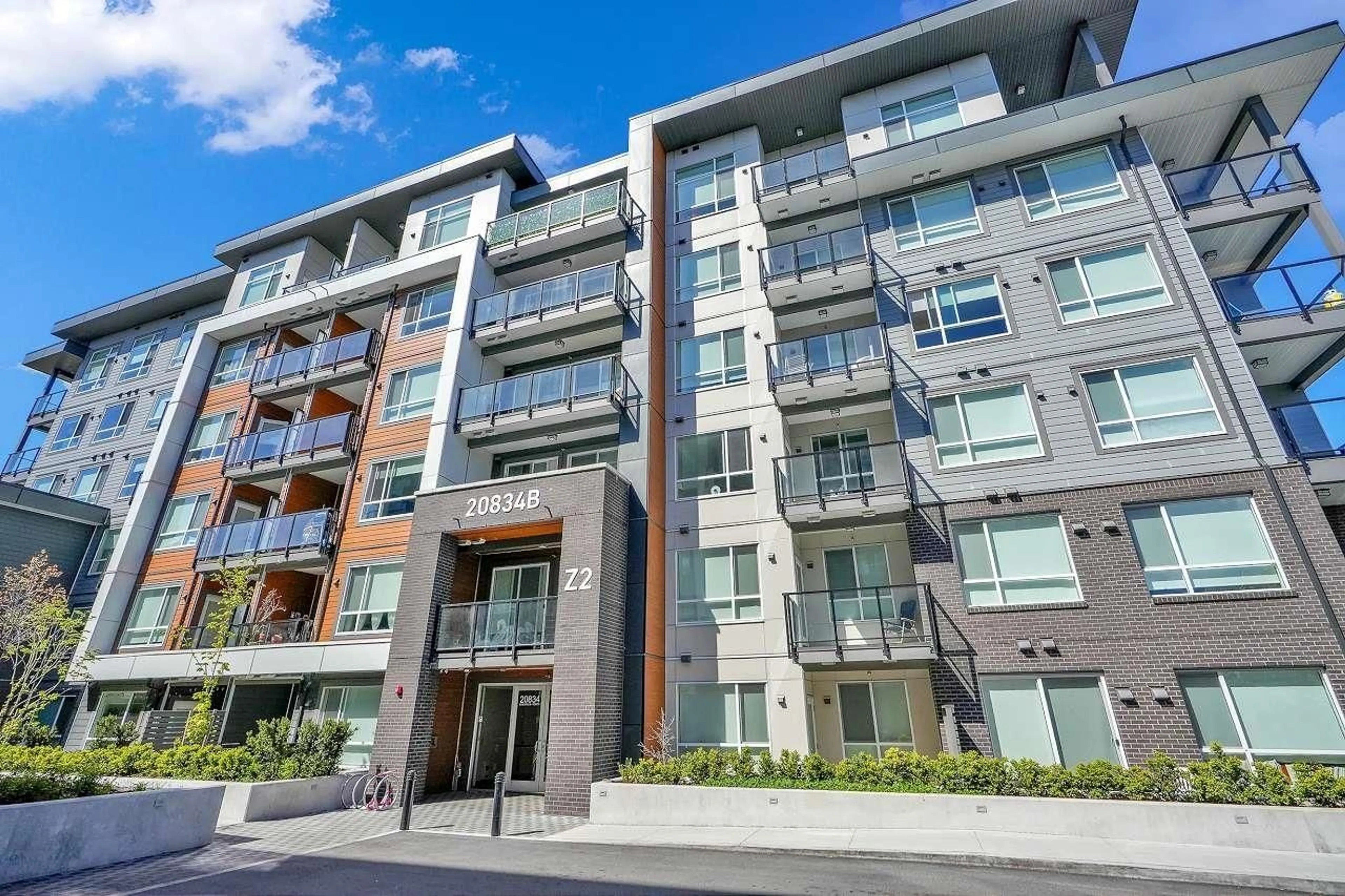 Unknown for B615 - 20834 80 AVENUE, Langley British Columbia V2Y3M3