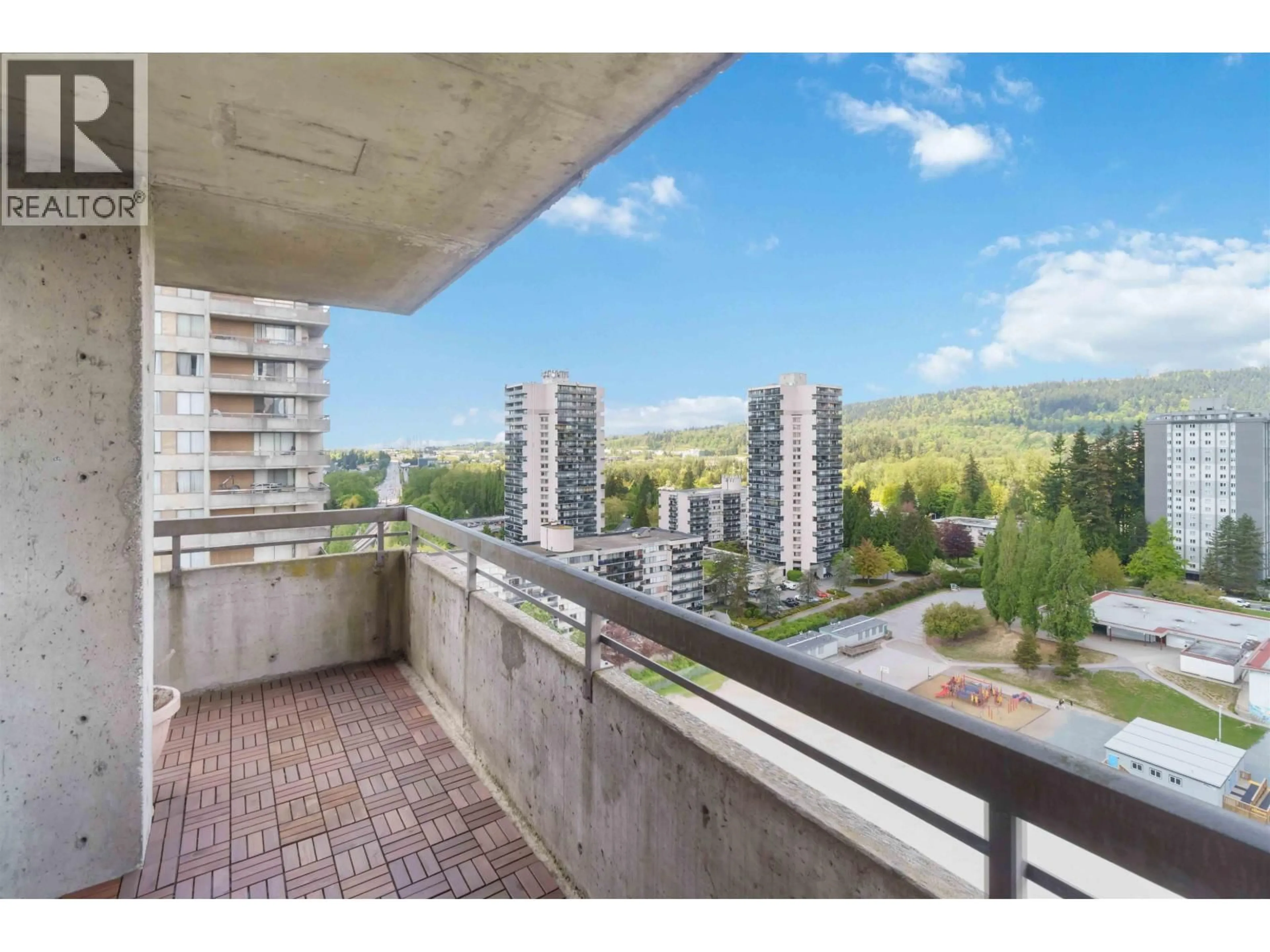 Balcony in the apartment, city buildings view from balcony for 2002 - 3755 BARTLETT COURT, Burnaby British Columbia V3J7G7