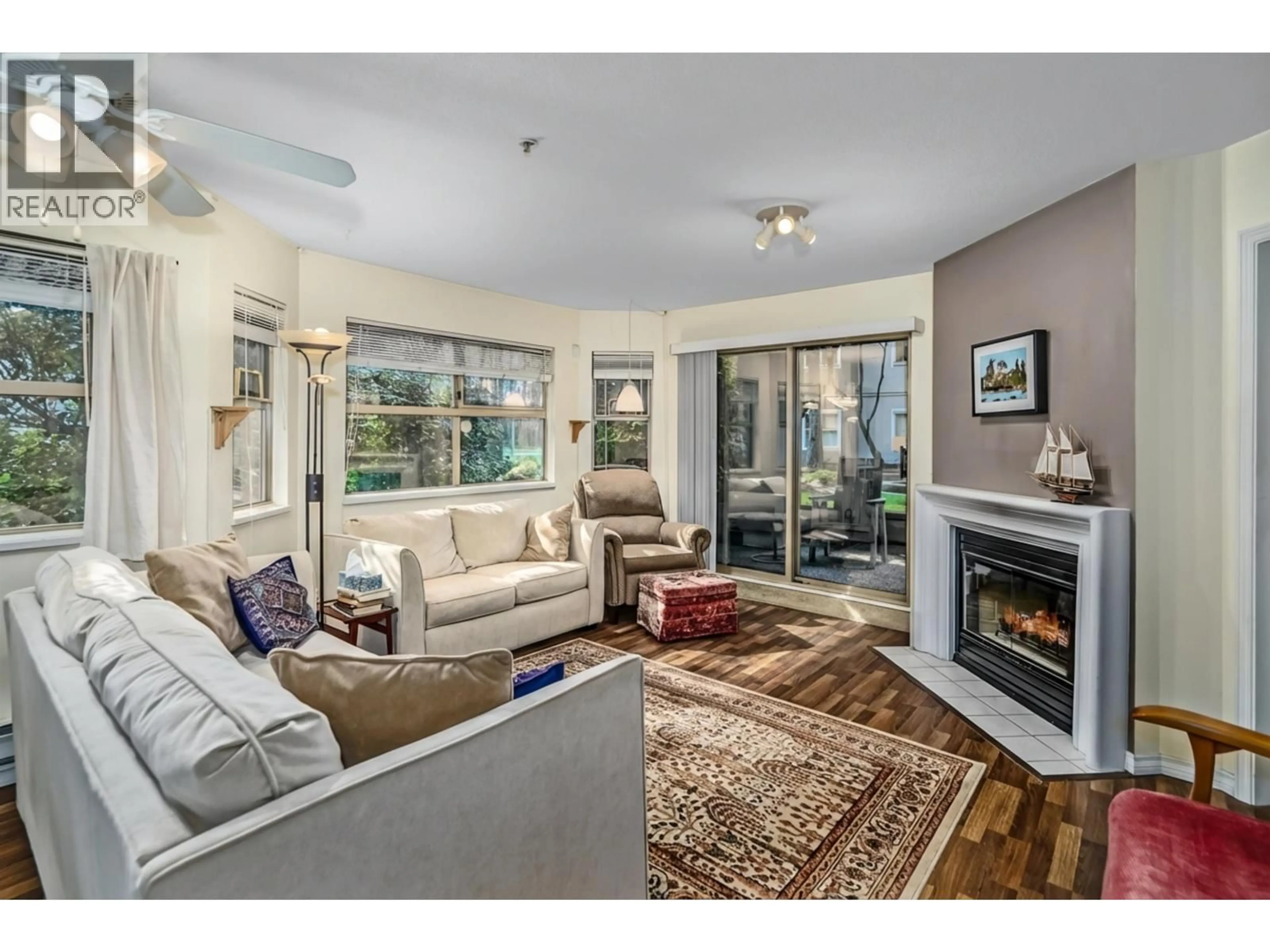 Living room with furniture, unknown for 110 - 2615 JANE STREET, Port Coquitlam British Columbia V3C3K3