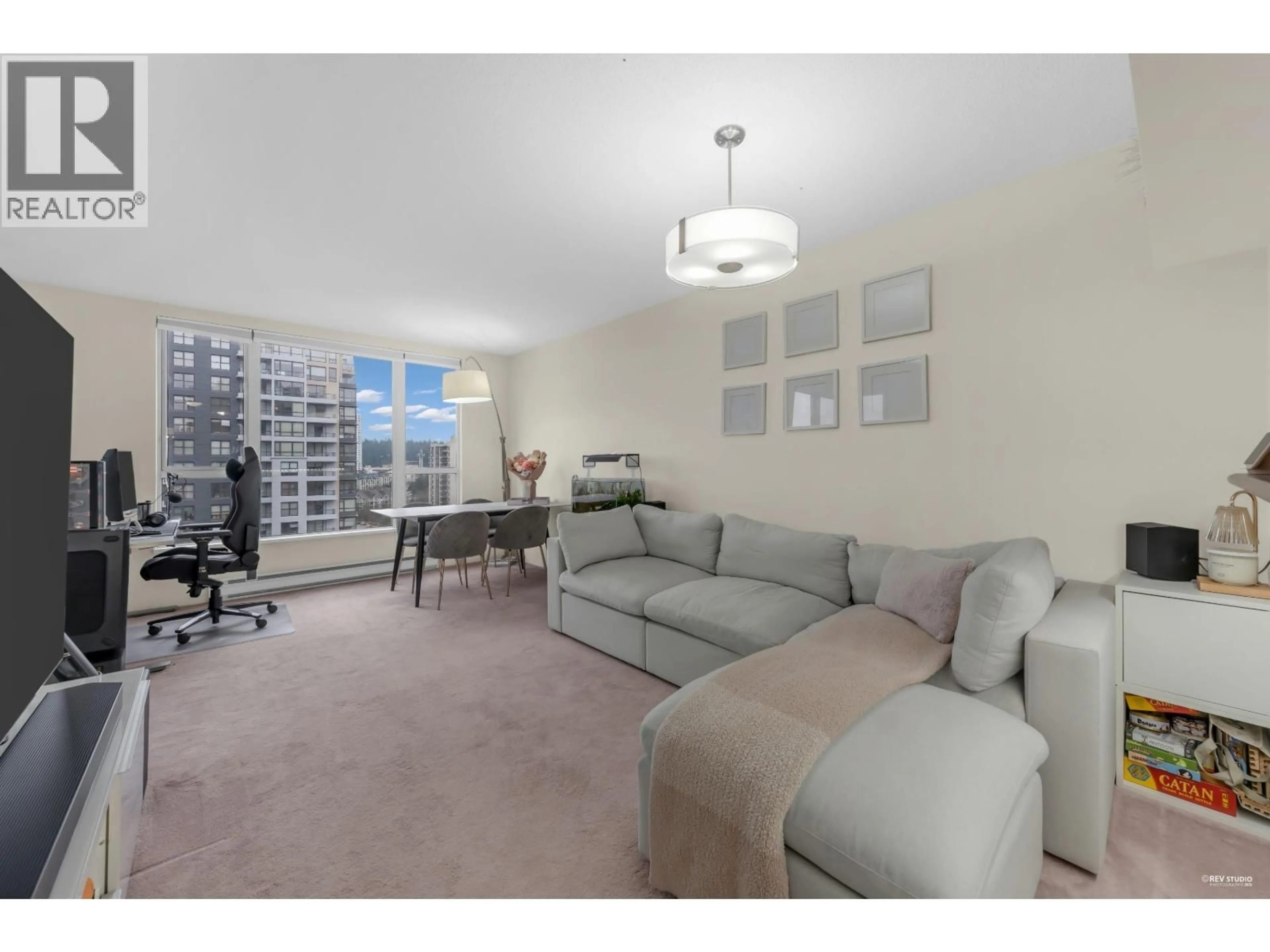 Living room with furniture, carpet floor for 1408 - 5189 GASTON STREET, Vancouver British Columbia V5R6C7