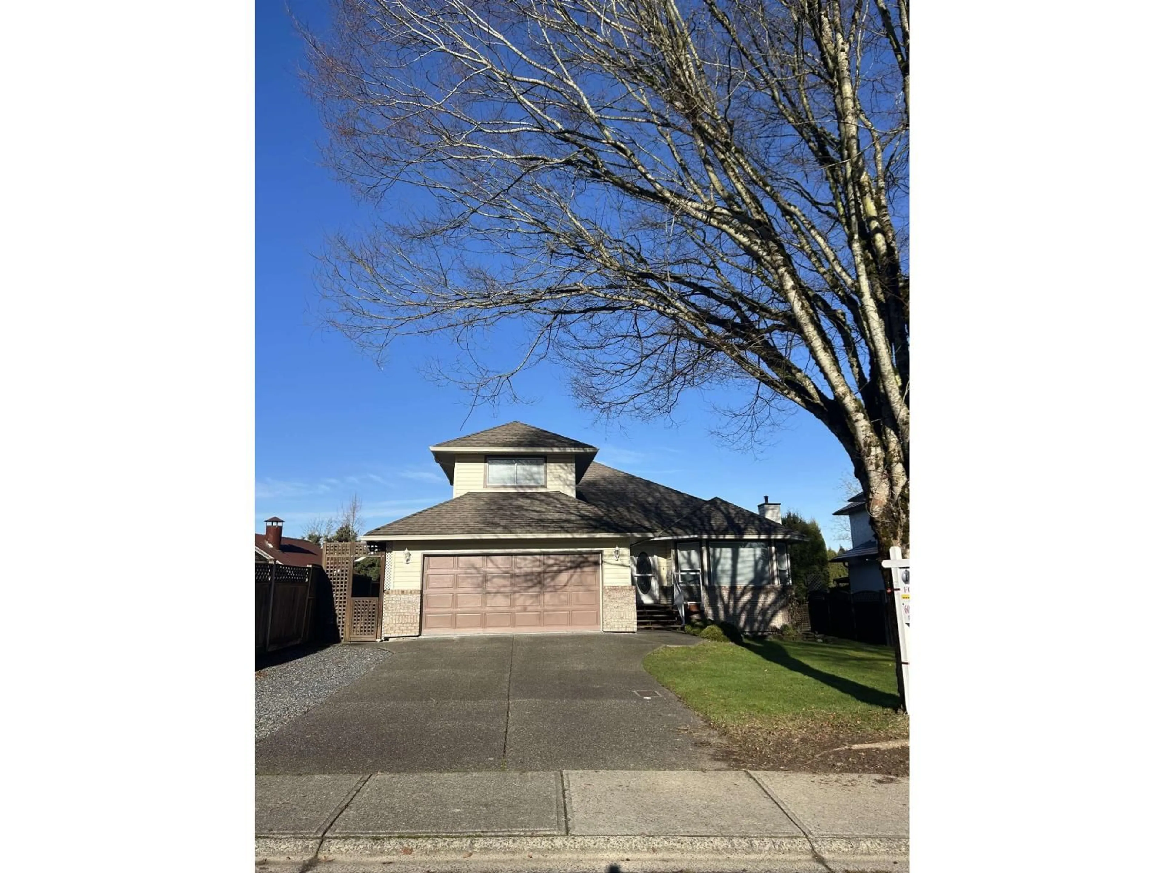 A pic from outside/outdoor area/front of a property/back of a property/a pic from drone, street for 16481 86 AVENUE, Surrey British Columbia V4N3G8