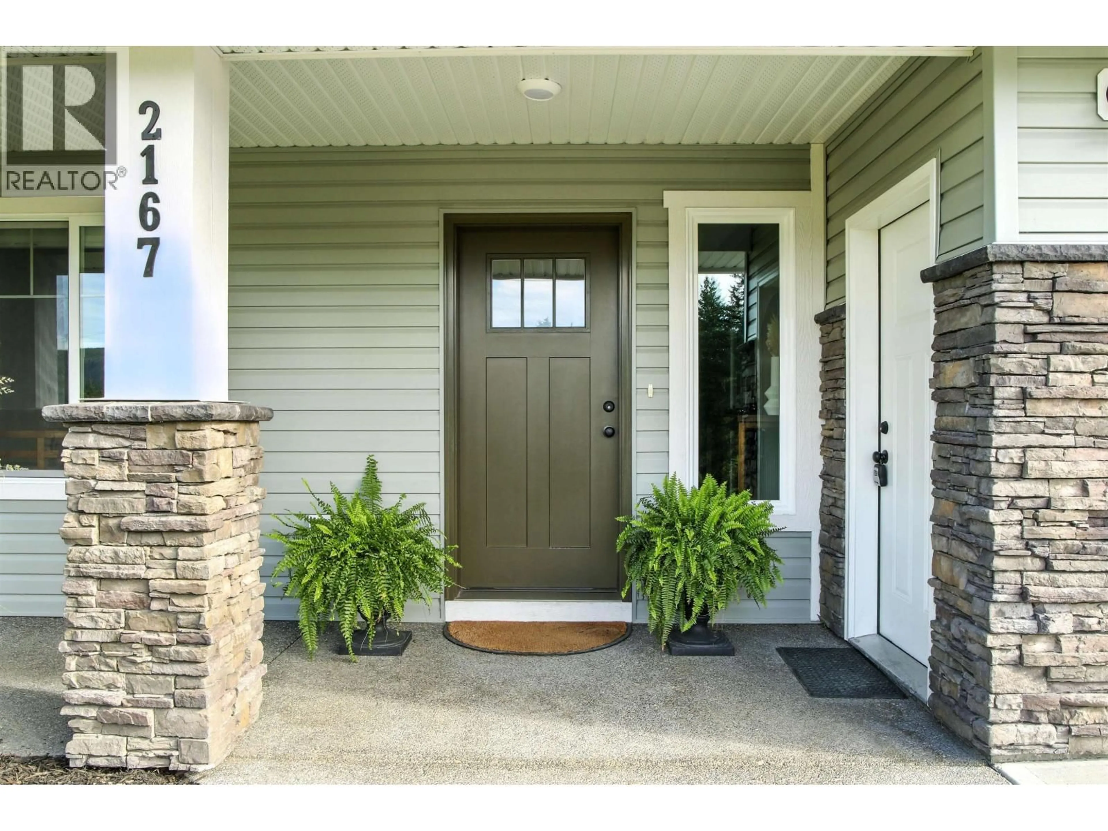 Indoor entryway for 2167 BLUFF VIEW DRIVE, Williams Lake British Columbia V2G5G1