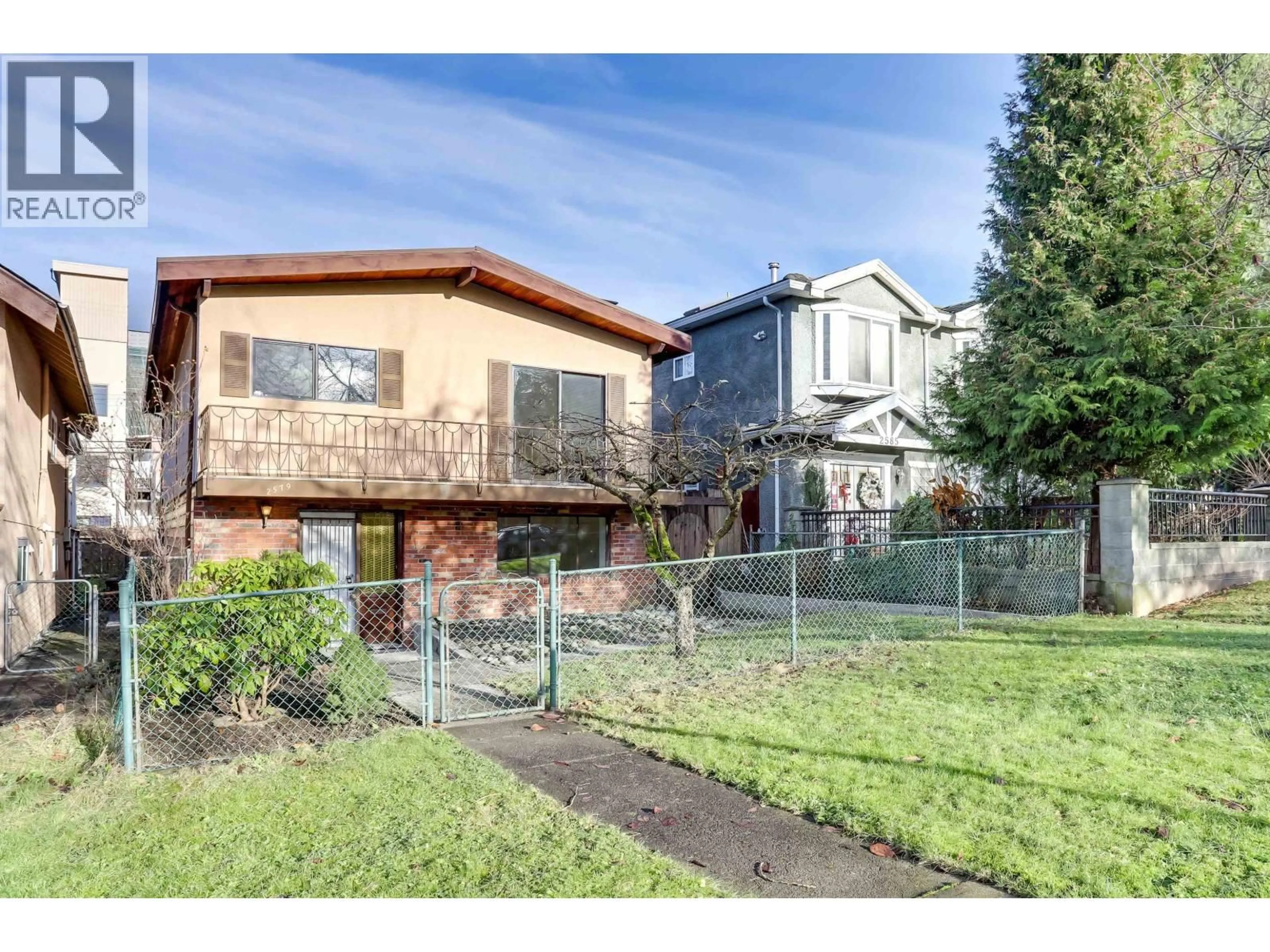 Unknown for 2579 PENDER STREET, Vancouver British Columbia V5K2B4