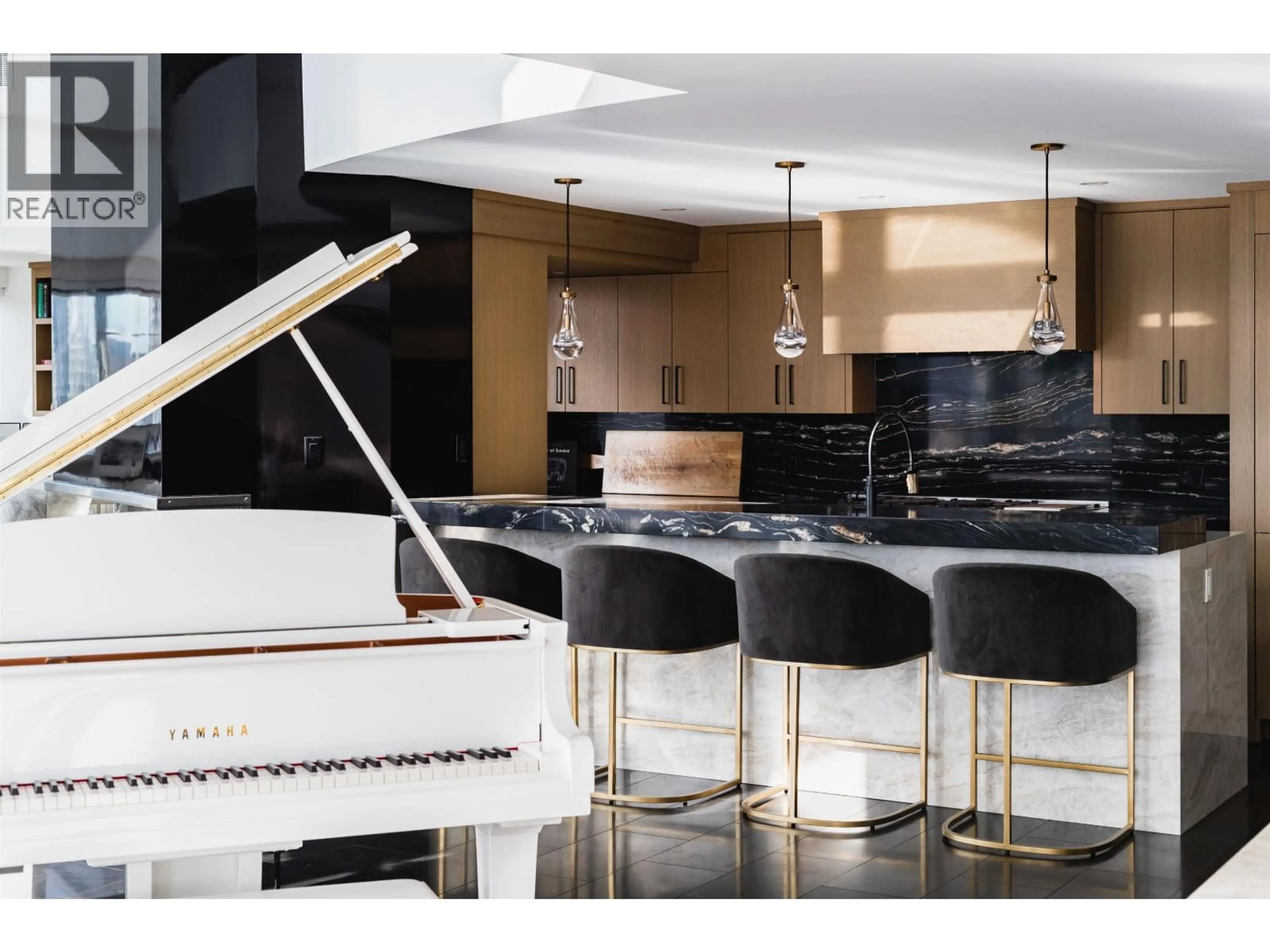 Contemporary kitchen, unknown for 1503/04 - 283 DAVIE STREET, Vancouver British Columbia V6B5T6