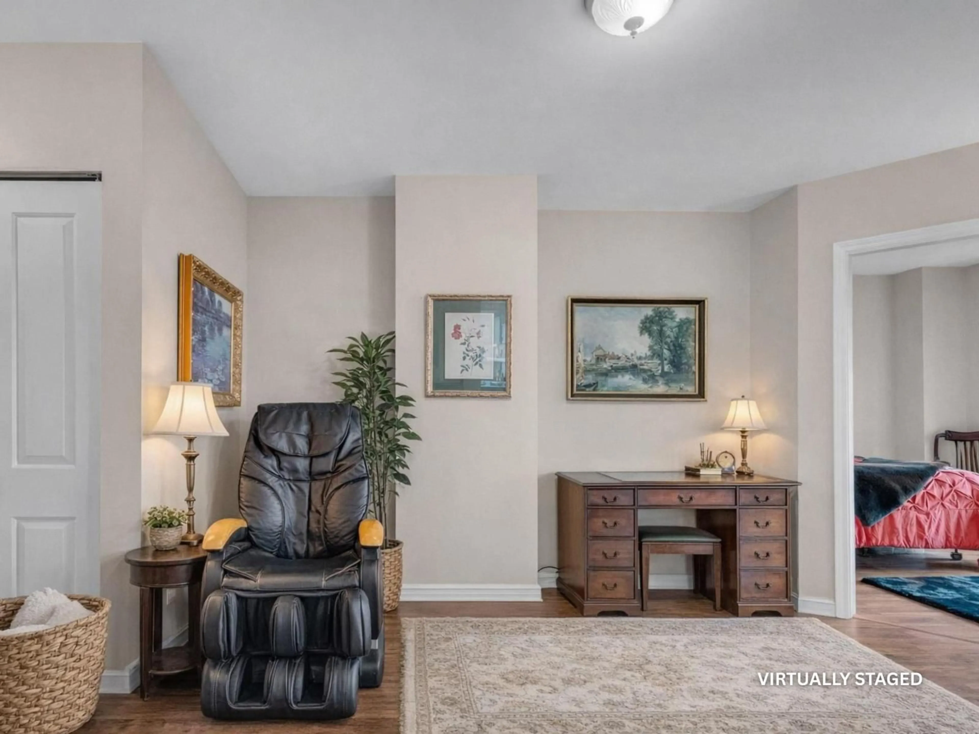 Living room with furniture, unknown for 603 - 1550 MARTIN STREET, White Rock British Columbia V4B5M3