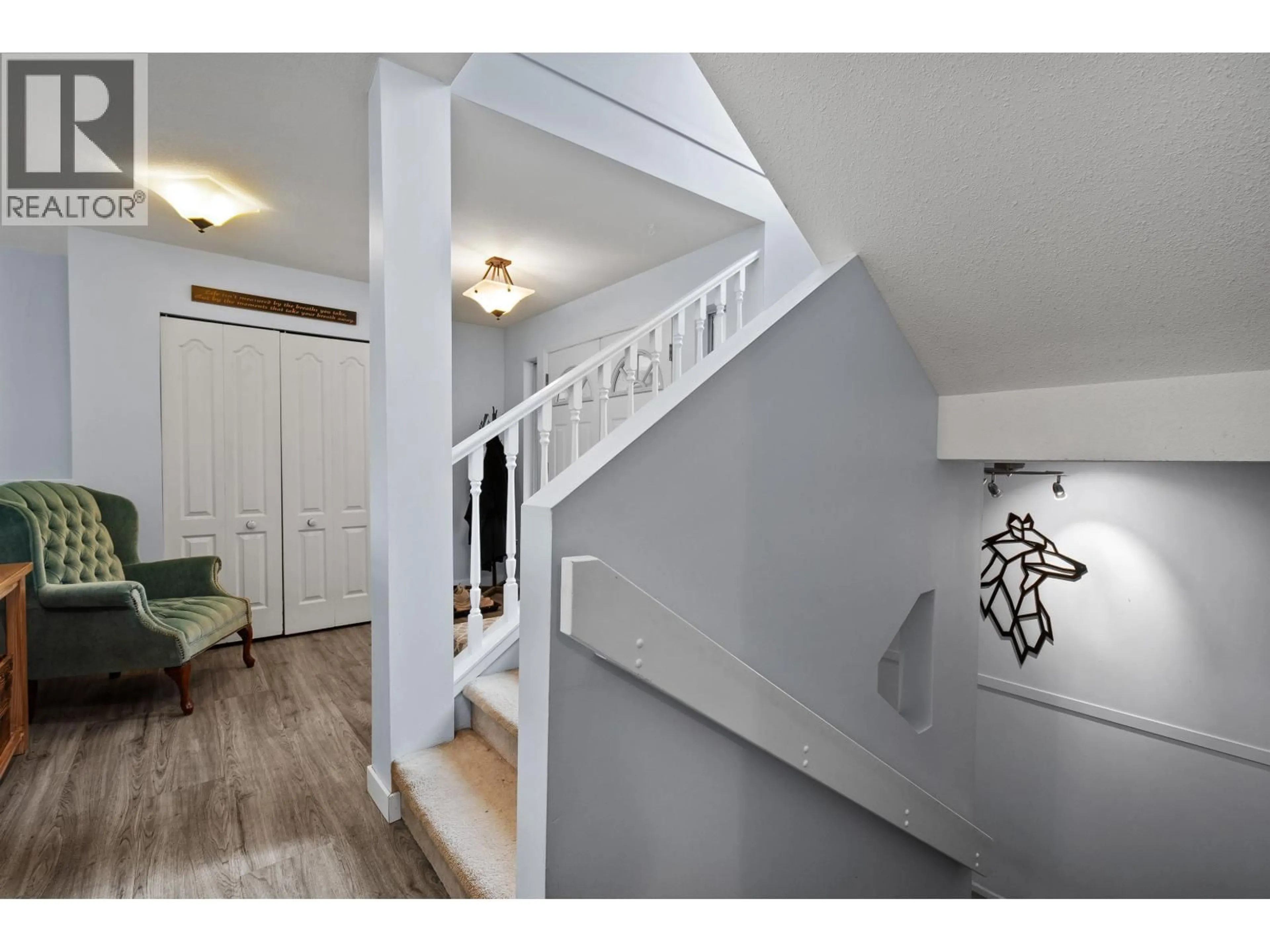 Indoor entryway for 46 - 1238 EASTERN DRIVE, Port Coquitlam British Columbia V3C6C5