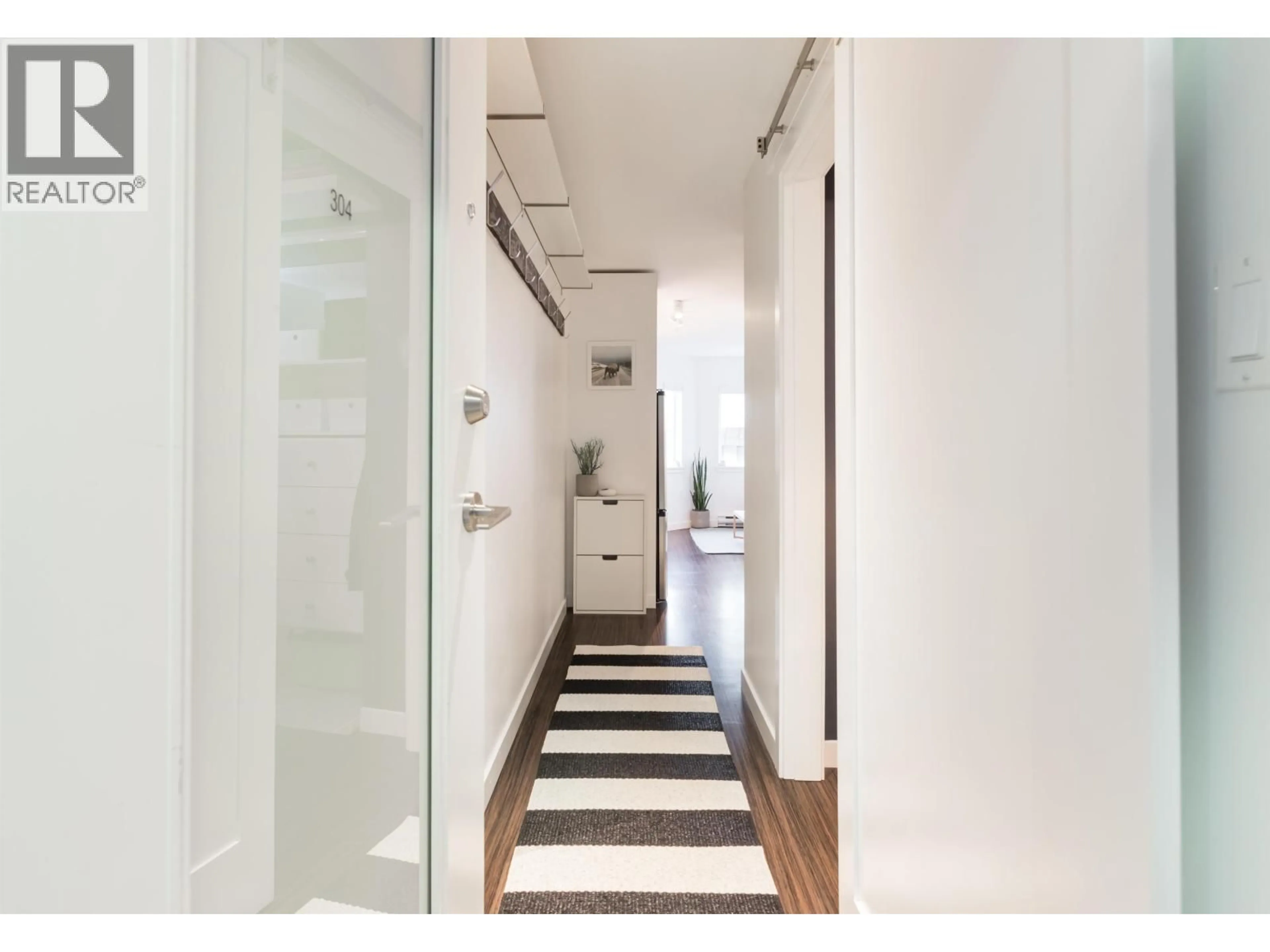 Indoor foyer for 304 - 370 CARRALL STREET, Vancouver British Columbia V6B2J3