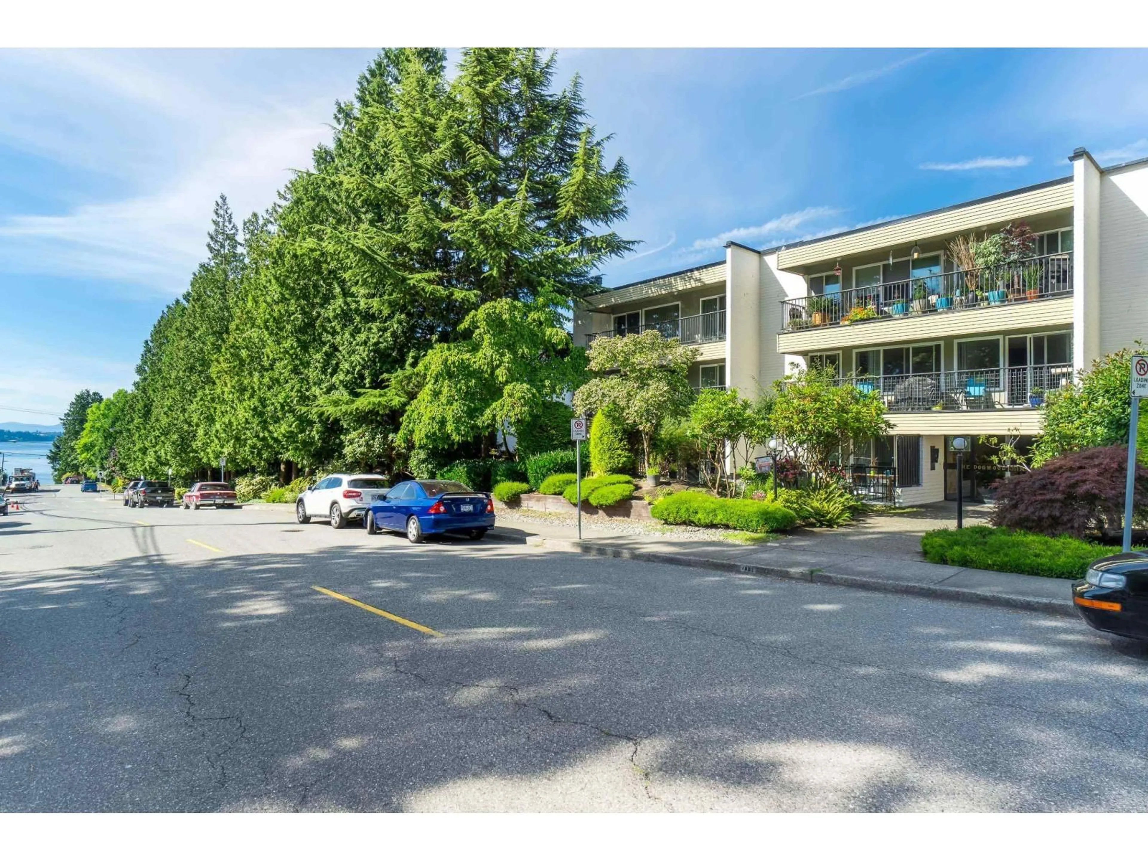 Unknown for #304 - 1351 MARTIN STREET, White Rock British Columbia V4B3W6