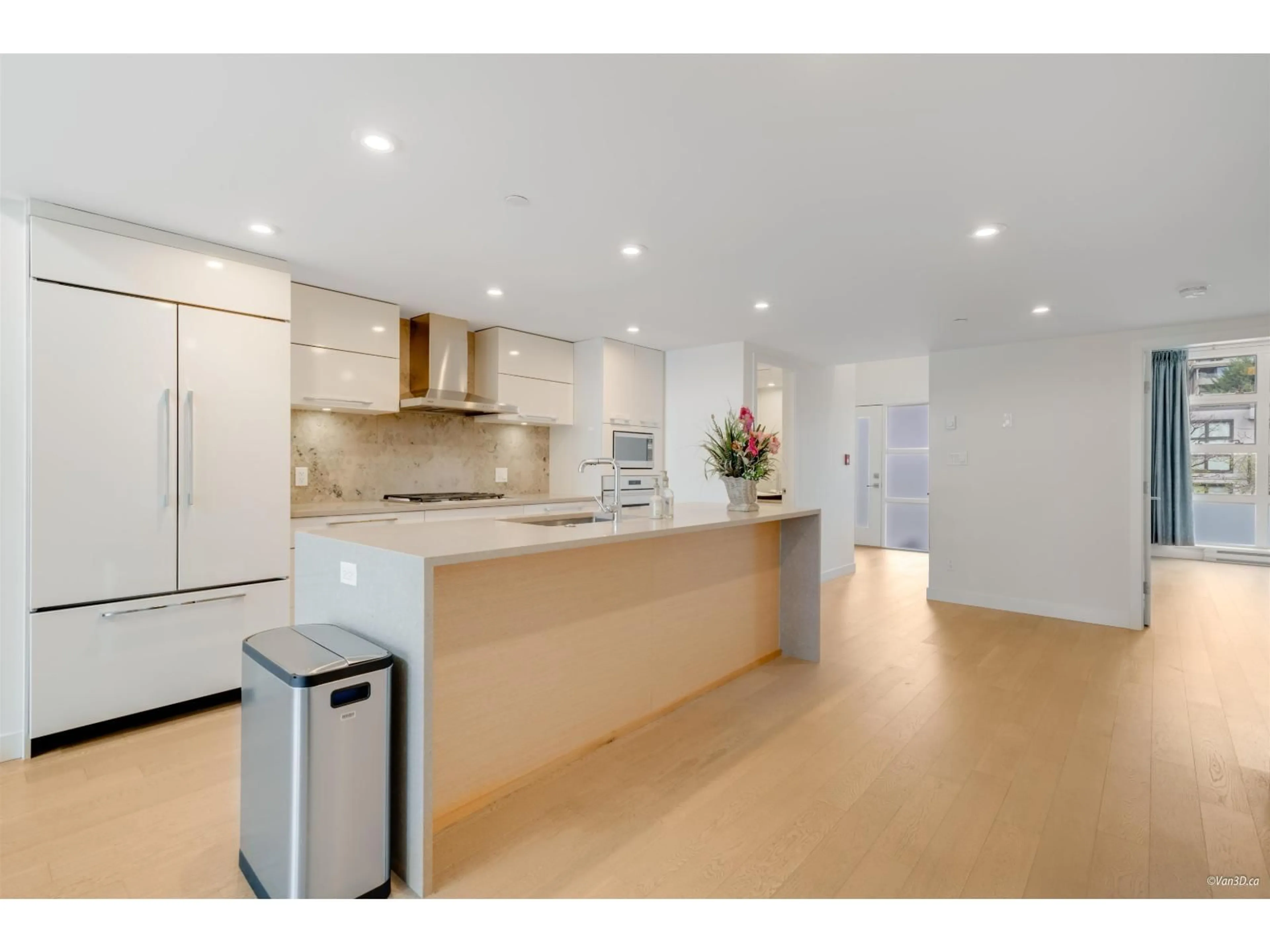 Open concept kitchen, unknown for 301 - 1150 OXFORD STREET, White Rock British Columbia V4B0B3