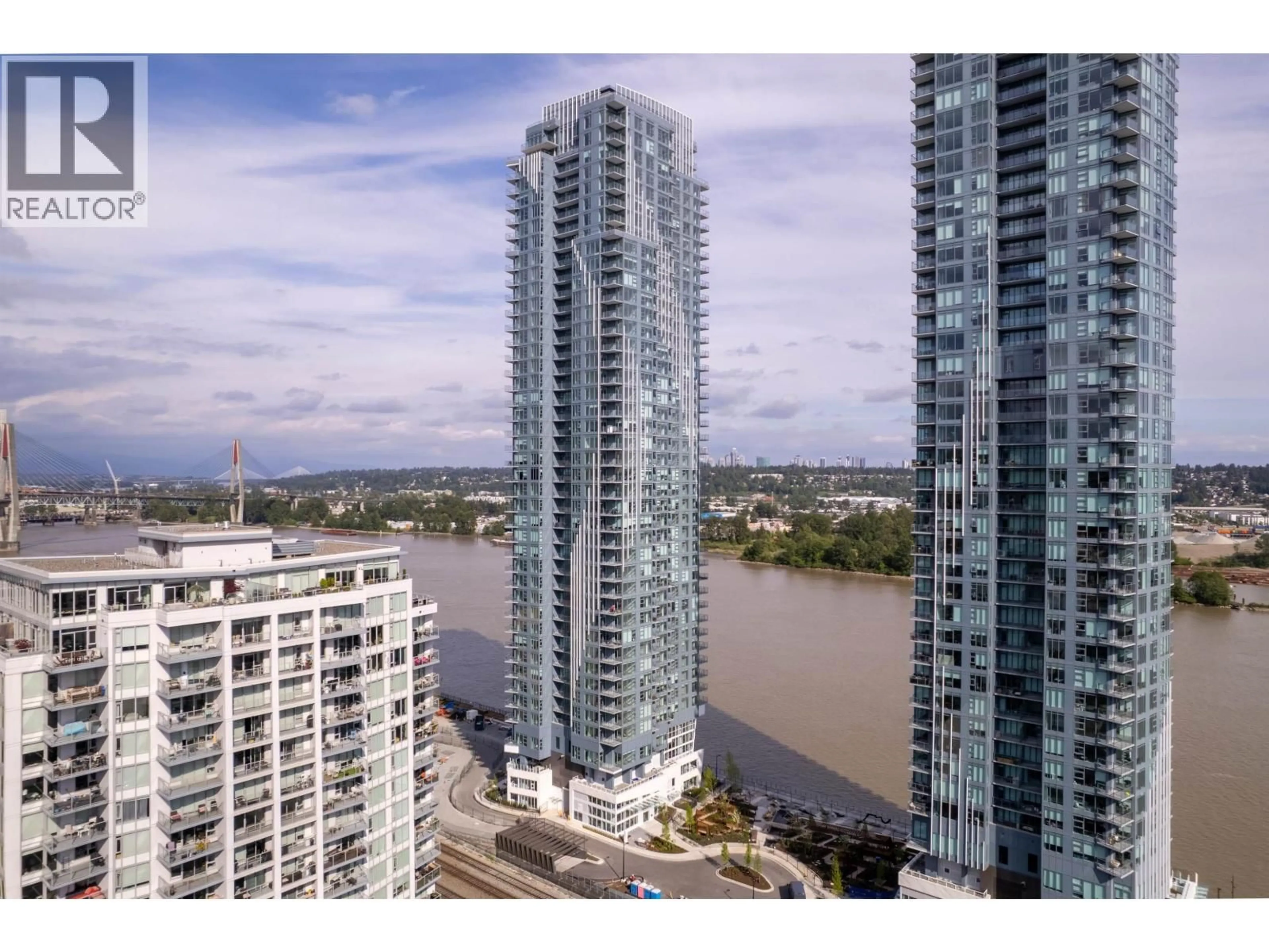 A pic from outside/outdoor area/front of a property/back of a property/a pic from drone, water/lake/river/ocean view for 2103 - 660 QUAYSIDE DRIVE, New Westminster British Columbia V3M0P1