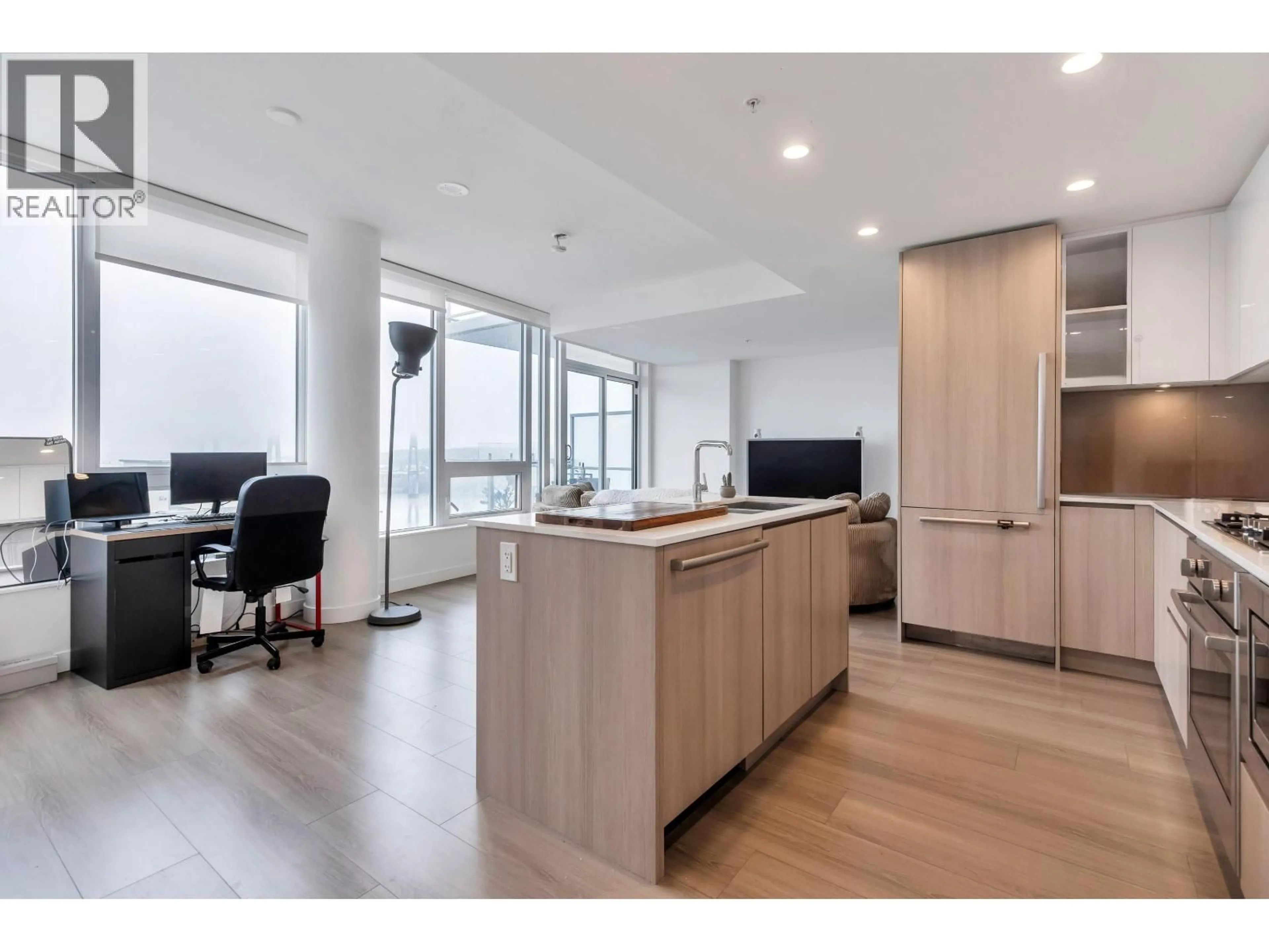 Open concept kitchen, wood/laminate floor for 2003 - 618 CARNARVON STREET, New Westminster British Columbia V3M0N9