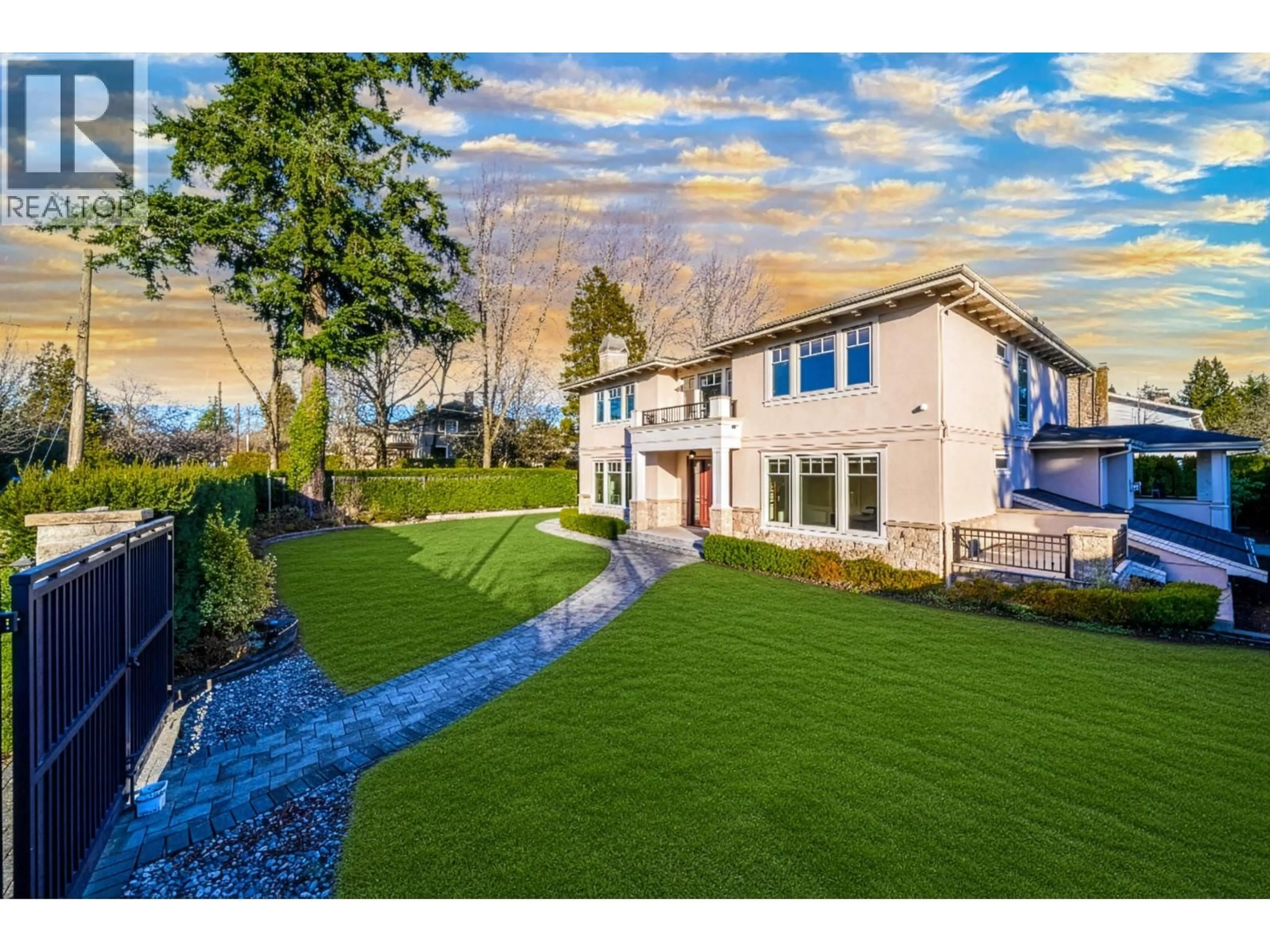 A pic from outside/outdoor area/front of a property/back of a property/a pic from drone, unknown for 6708 YEW STREET, Vancouver British Columbia V6P5W1