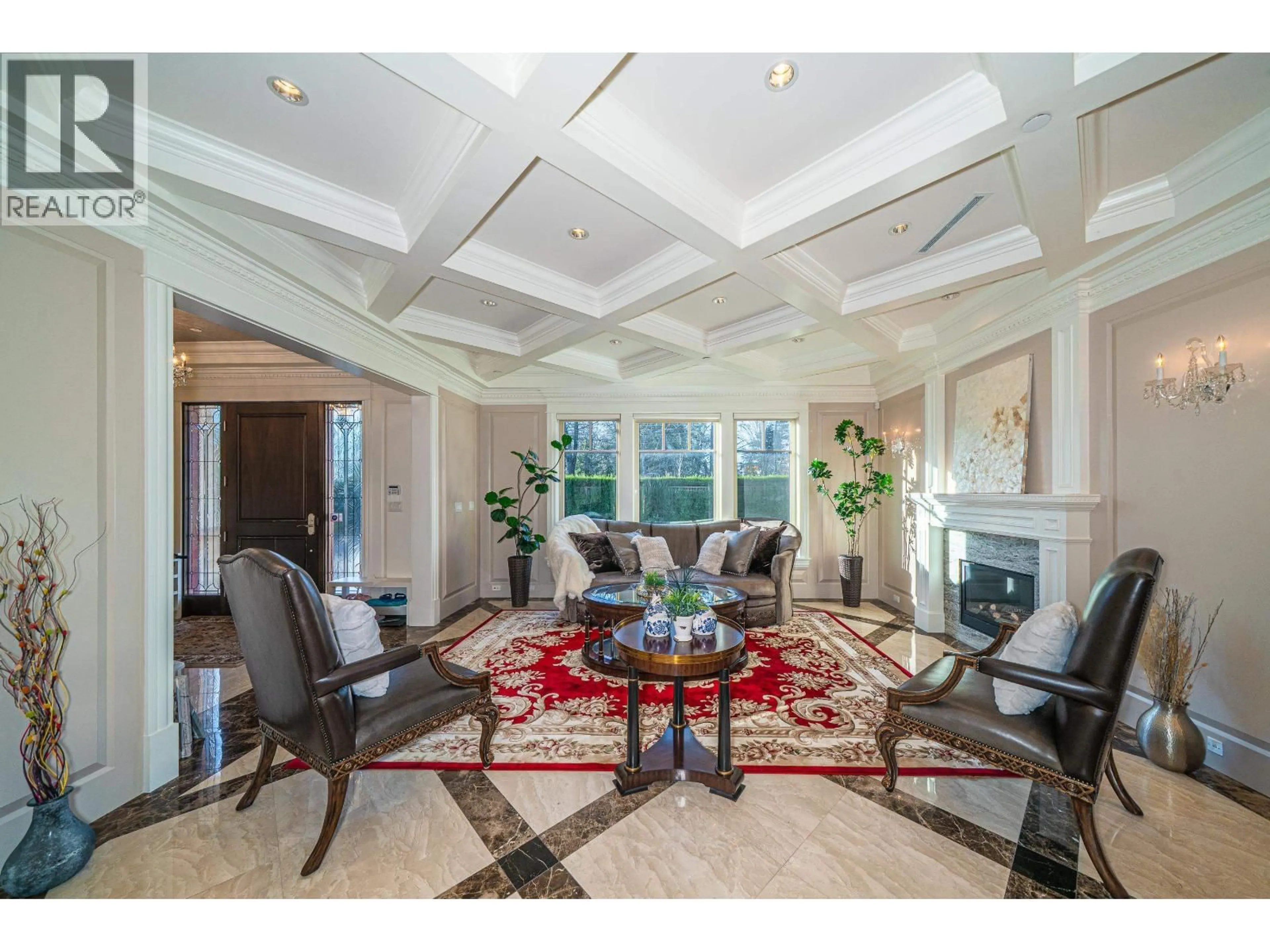 Indoor foyer for 6708 YEW STREET, Vancouver British Columbia V6P5W1