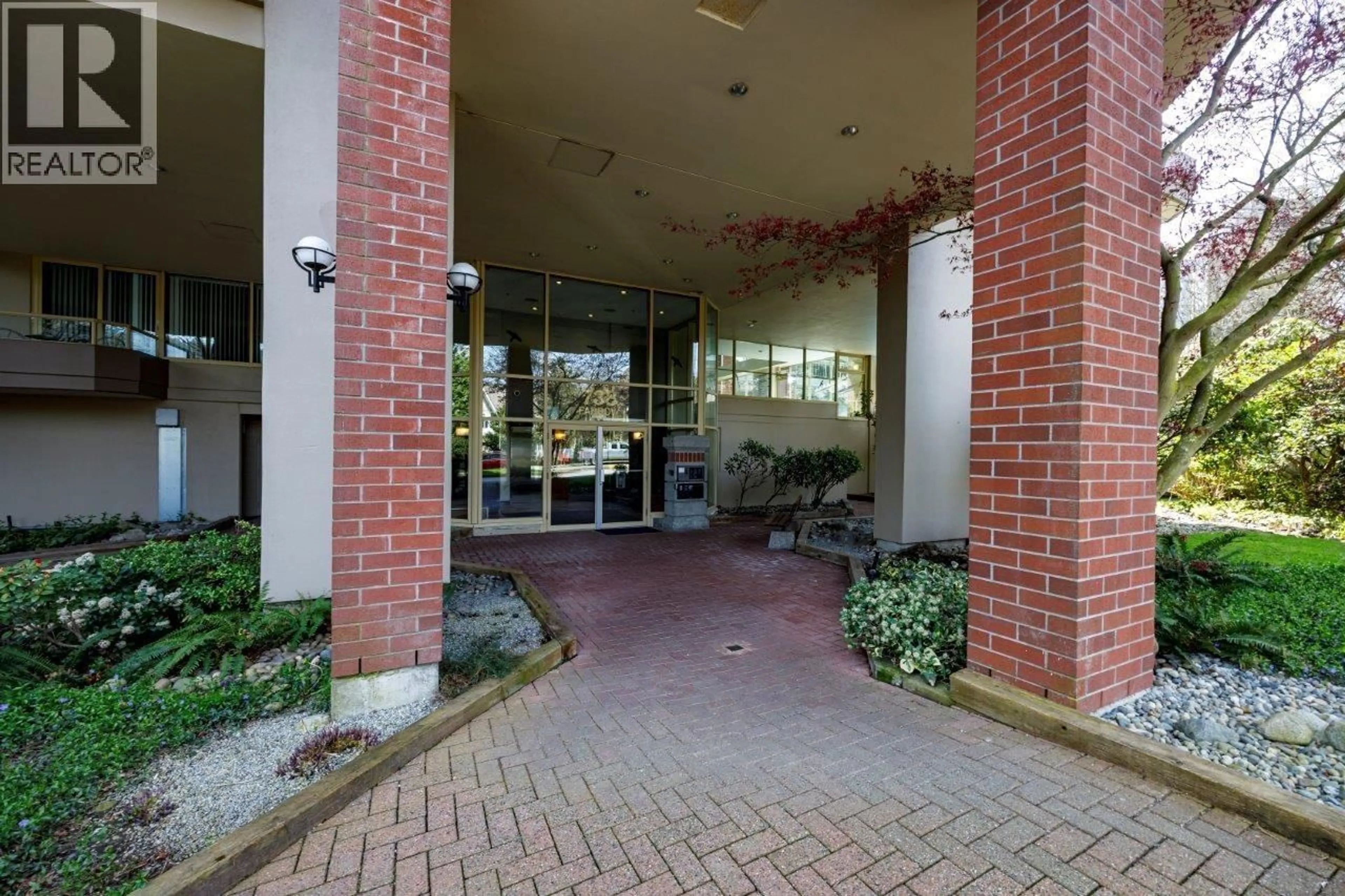 Indoor foyer for 903 - 738 FARROW STREET, Coquitlam British Columbia V3J7V4
