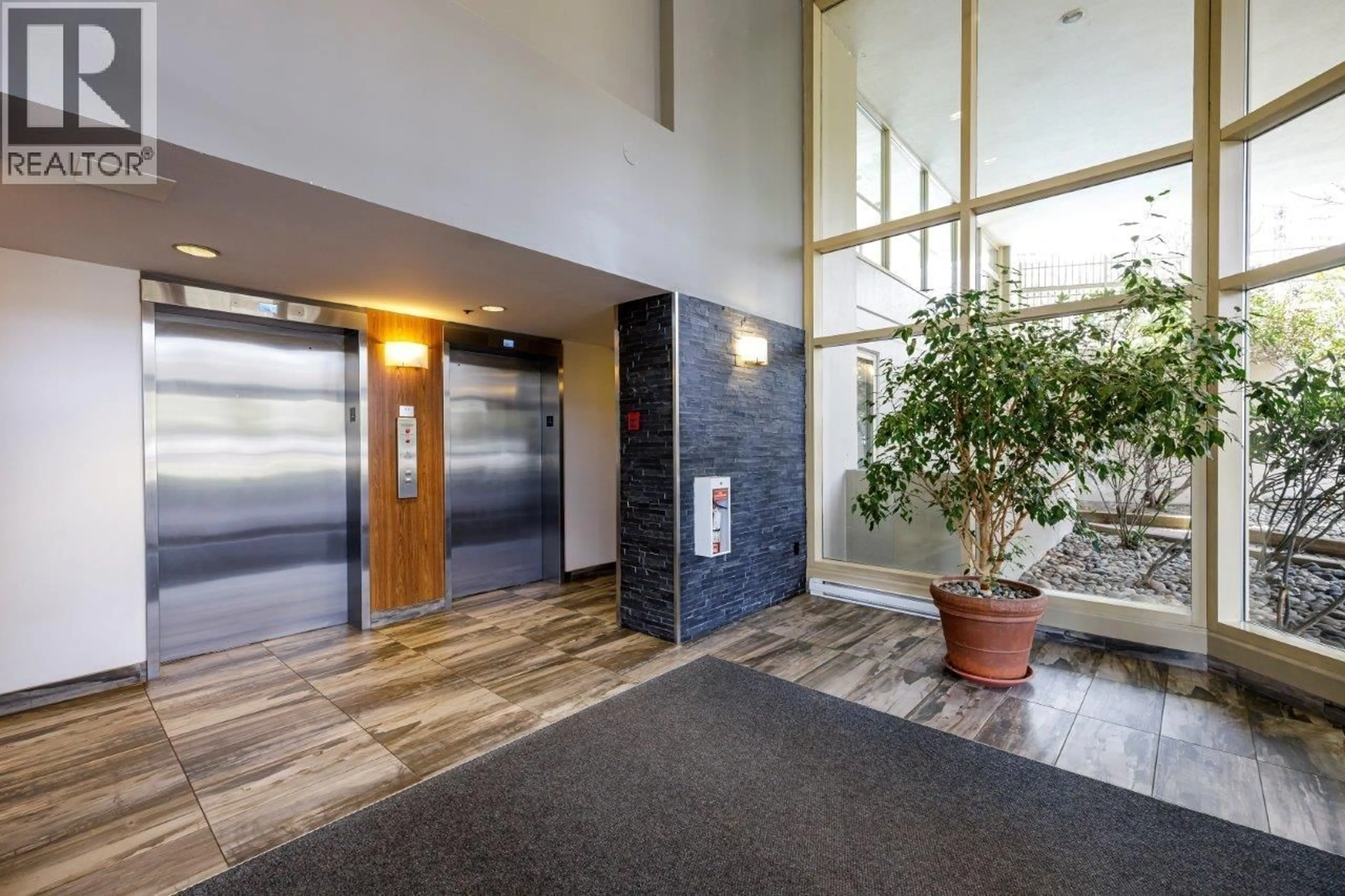 Indoor foyer for 903 - 738 FARROW STREET, Coquitlam British Columbia V3J7V4