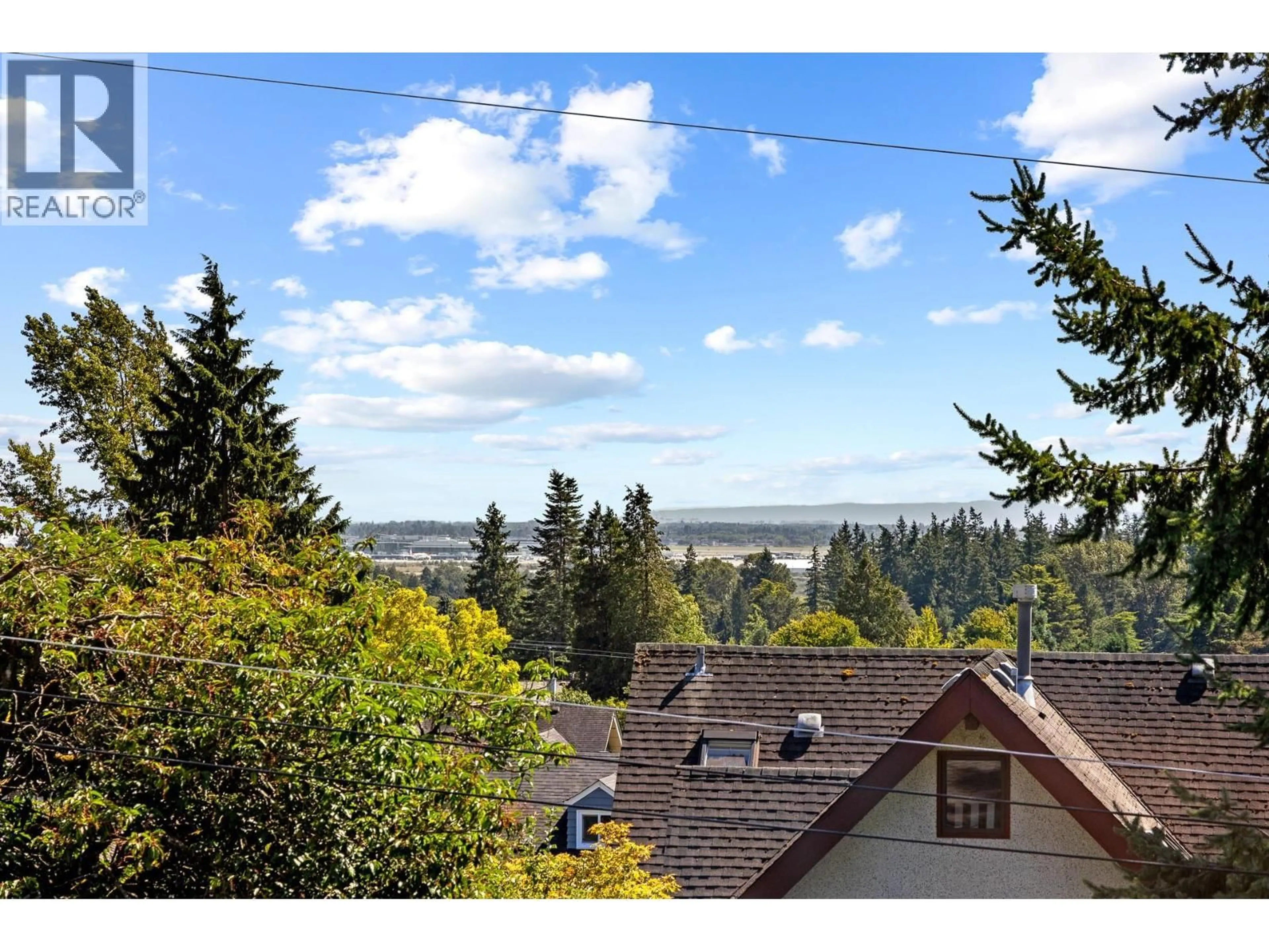 A pic from outside/outdoor area/front of a property/back of a property/a pic from drone, unknown for 4042 34TH AVENUE, Vancouver British Columbia V6N2L7